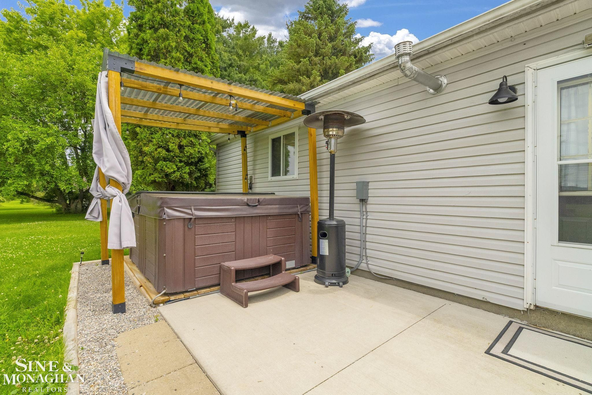 433 N Howard Street, Croswell, MI 48422 — Photo 35