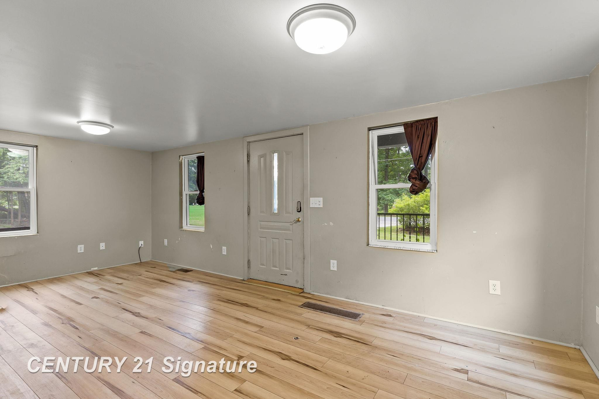 537 S Woodcock Road, Midland, MI — Photo 10