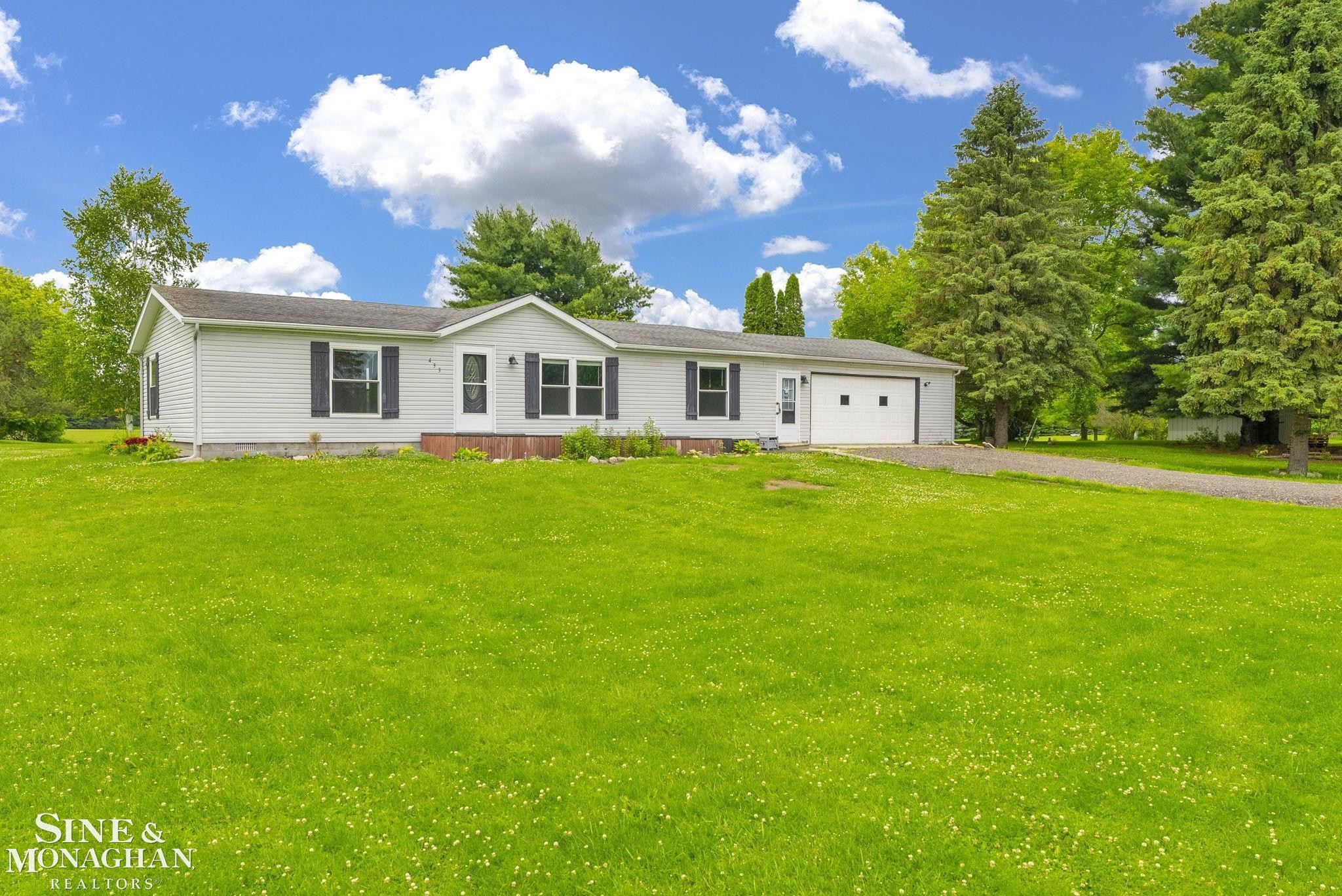 433 N Howard Street, Croswell, MI 48422 — Photo 47