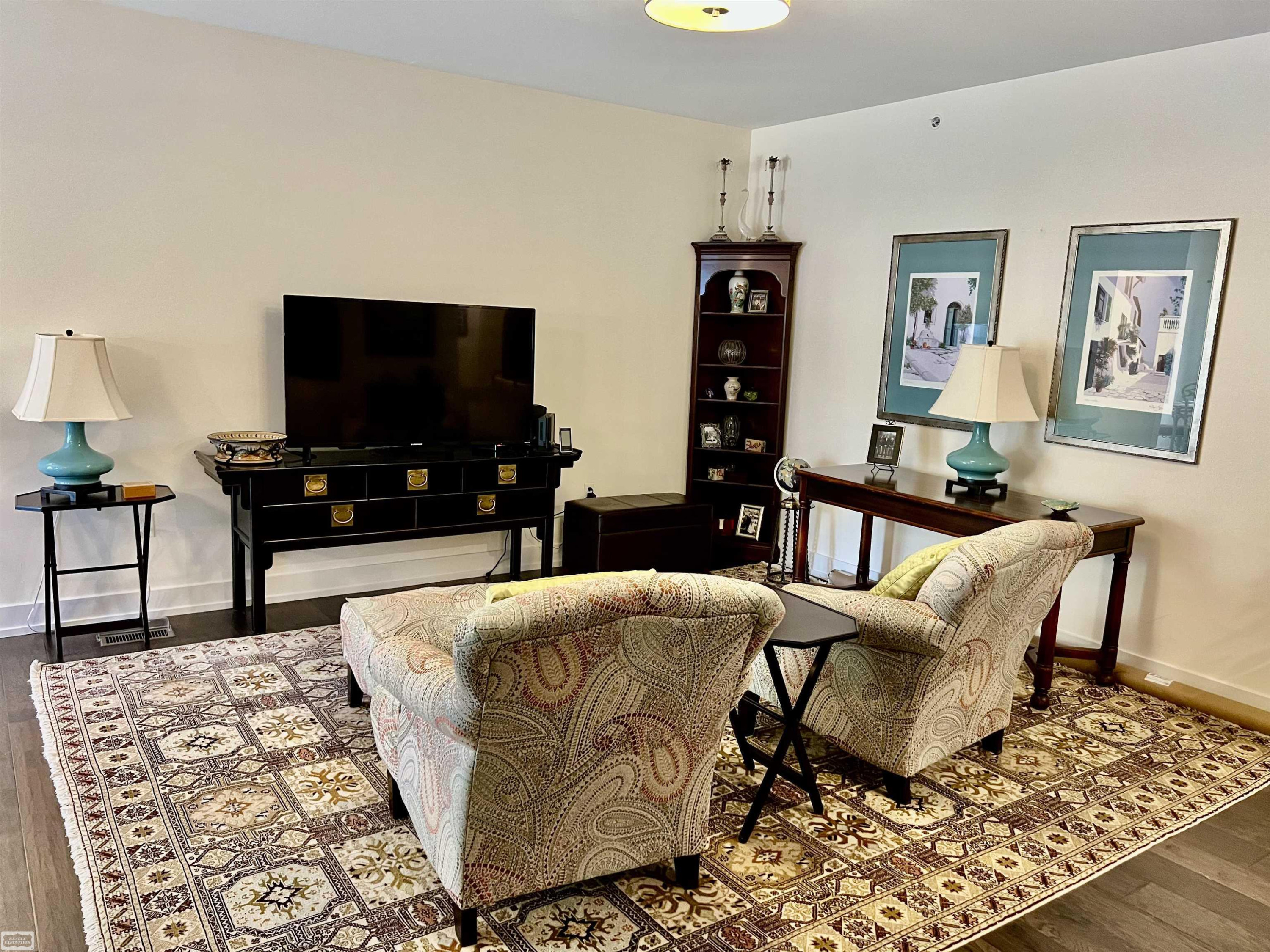 5656 Flagstaff Pines Drive, 402, Shelby Twp, MI 48317 — Photo 2
