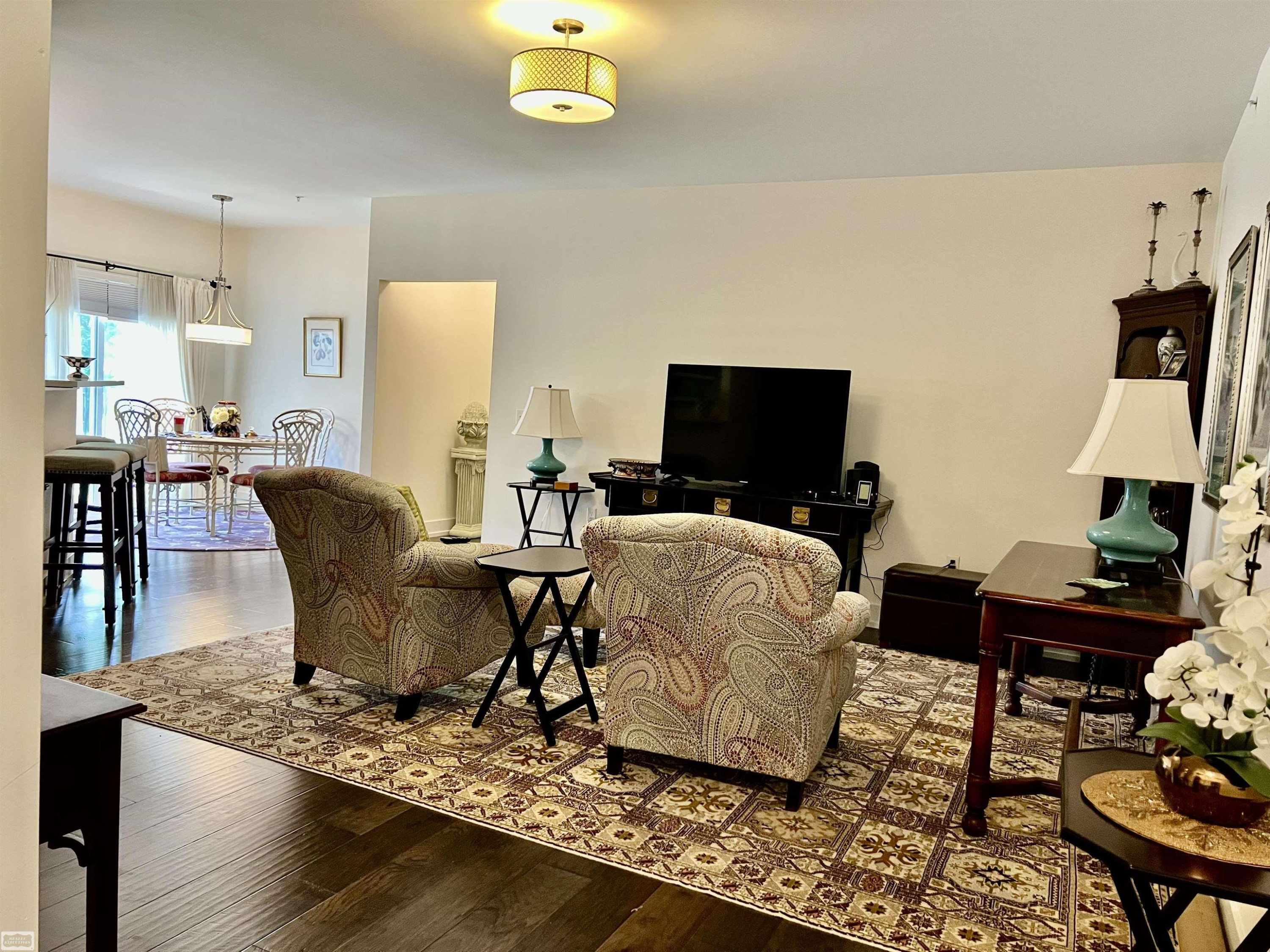 5656 Flagstaff Pines Drive, 402, Shelby Twp, MI 48317 — Photo 4