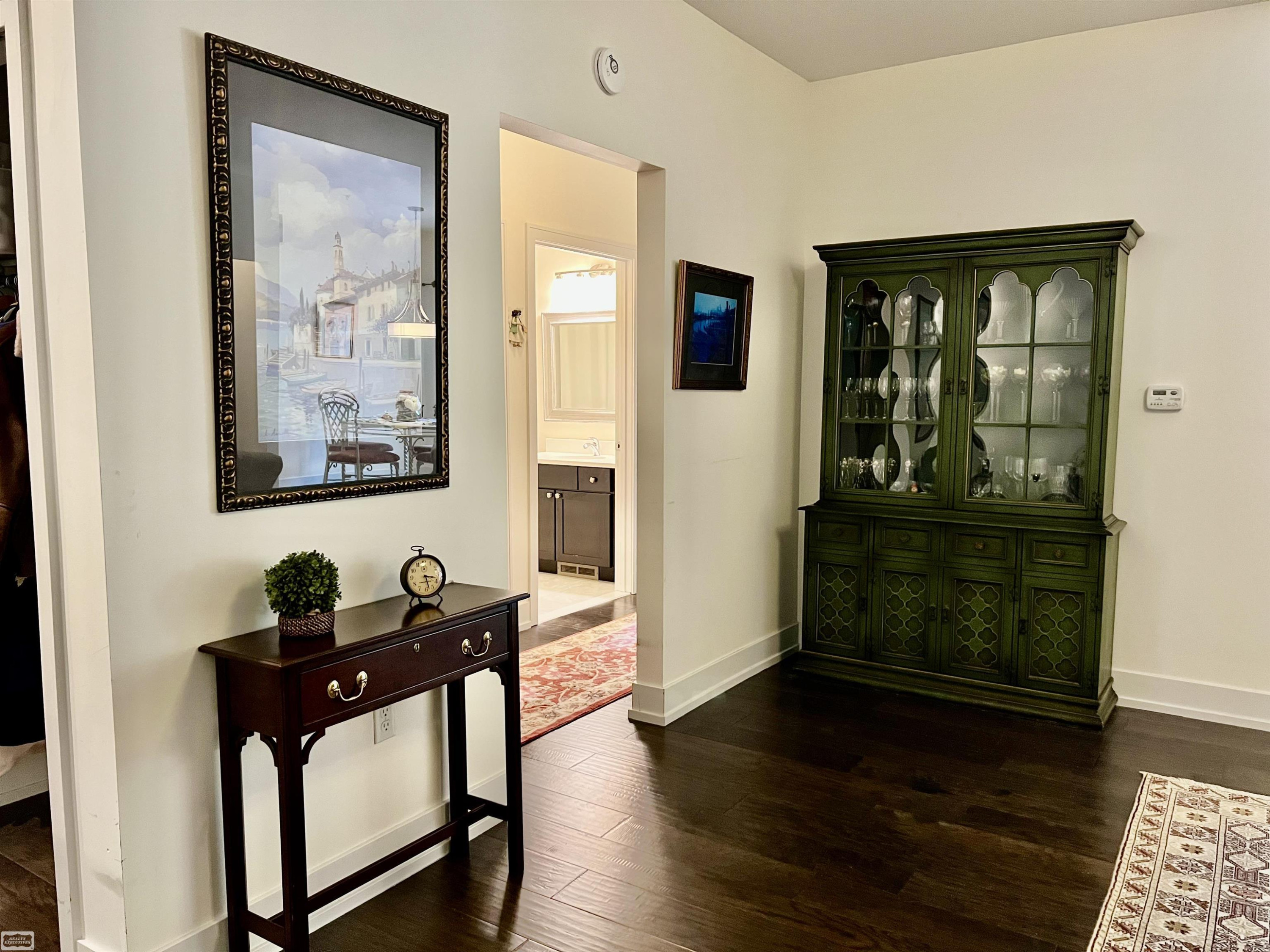 5656 Flagstaff Pines Drive, 402, Shelby Twp, MI 48317 — Photo 5