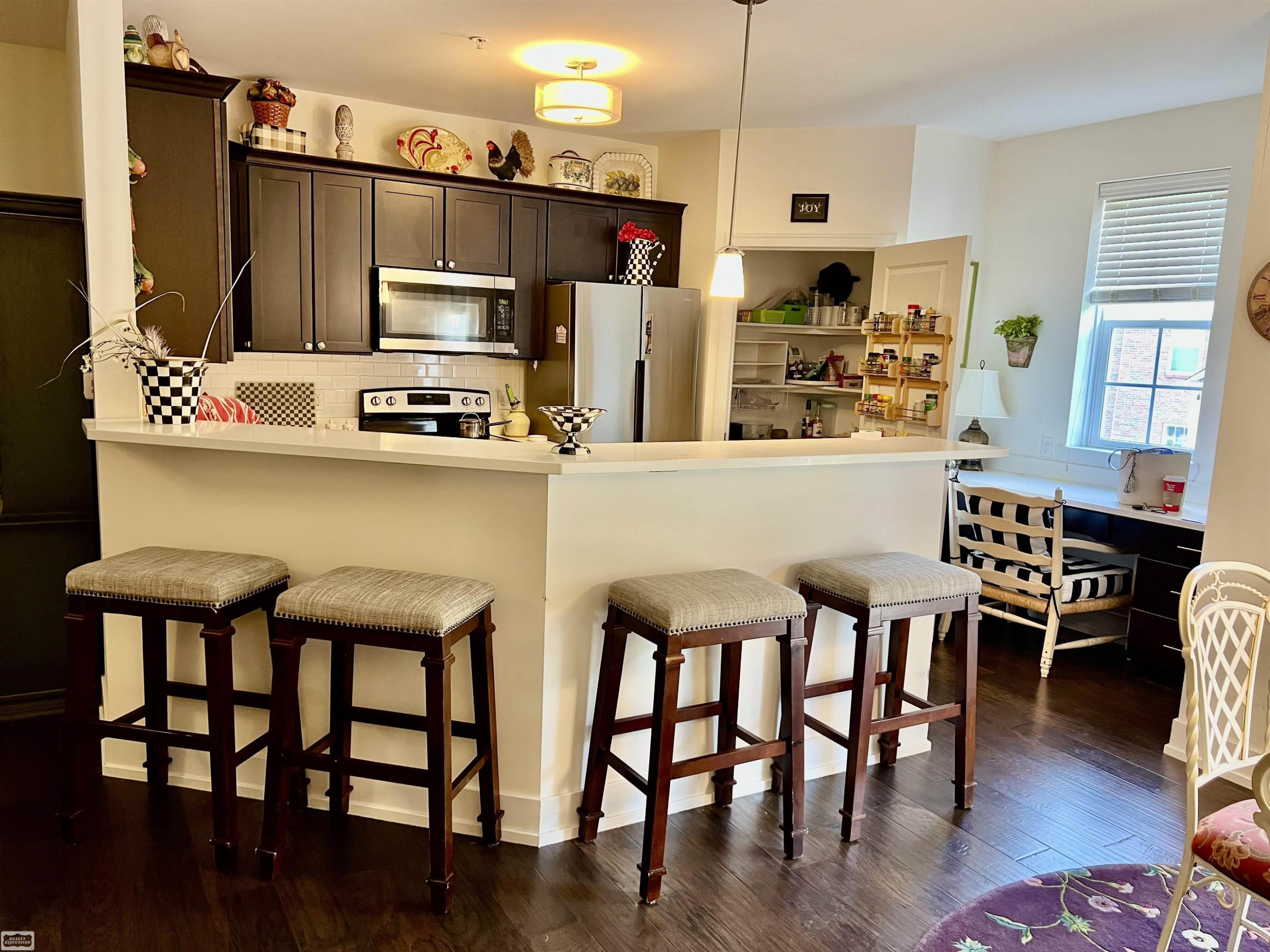 5656 Flagstaff Pines Drive, 402, Shelby Twp, MI 48317 — Photo 8