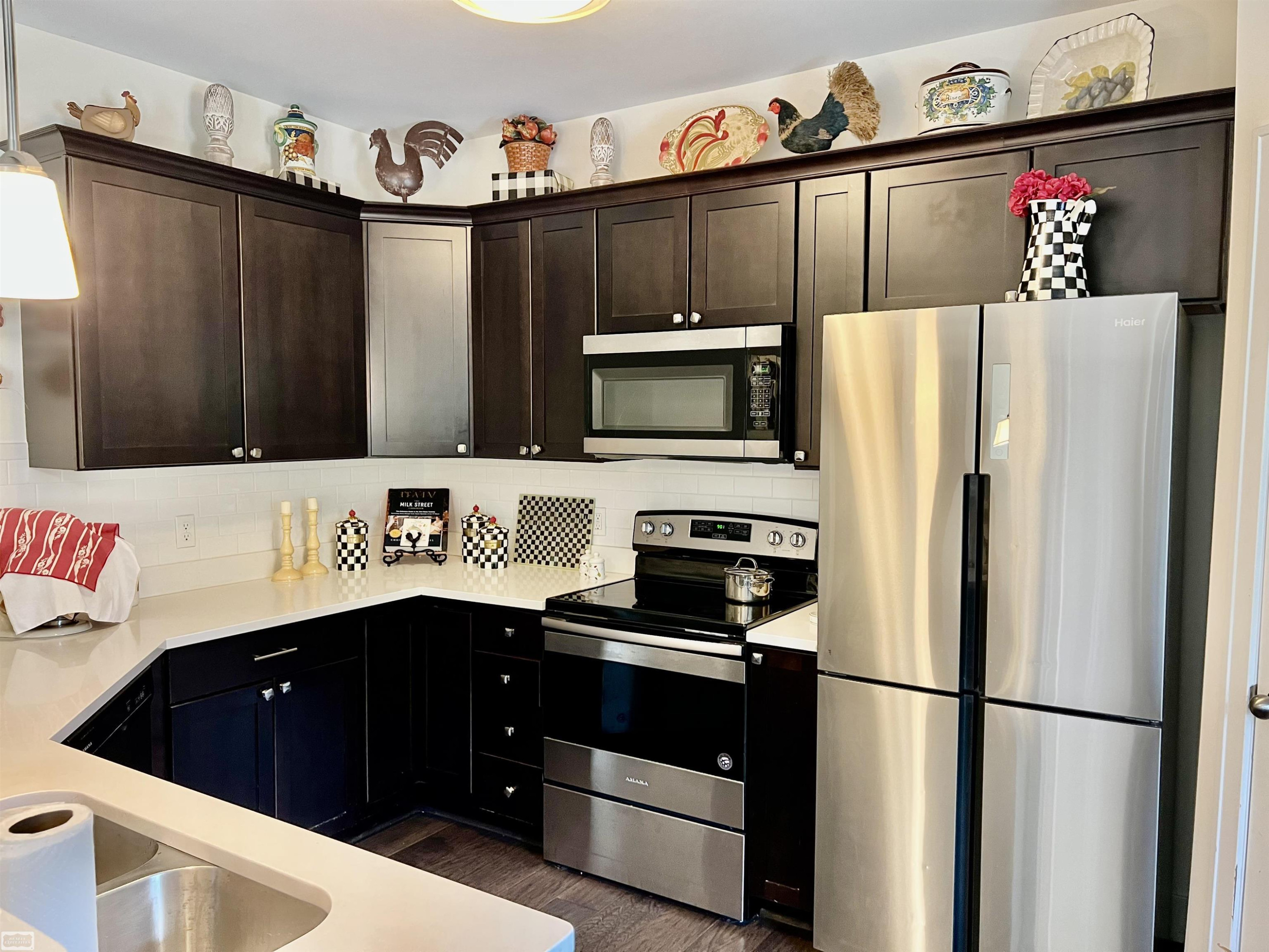 5656 Flagstaff Pines Drive, 402, Shelby Twp, MI 48317 — Photo 12