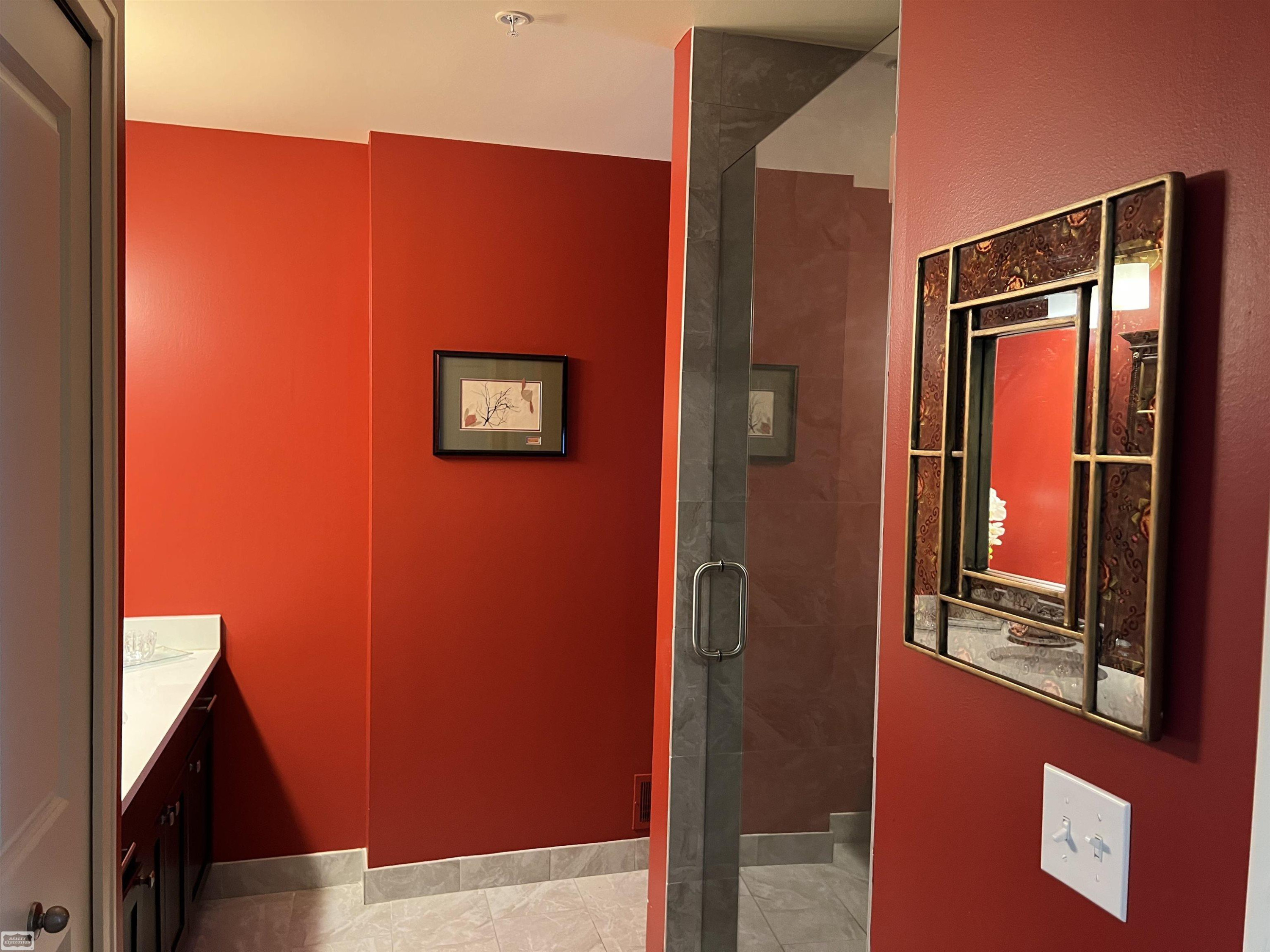 5656 Flagstaff Pines Drive, 402, Shelby Twp, MI 48317 — Photo 15