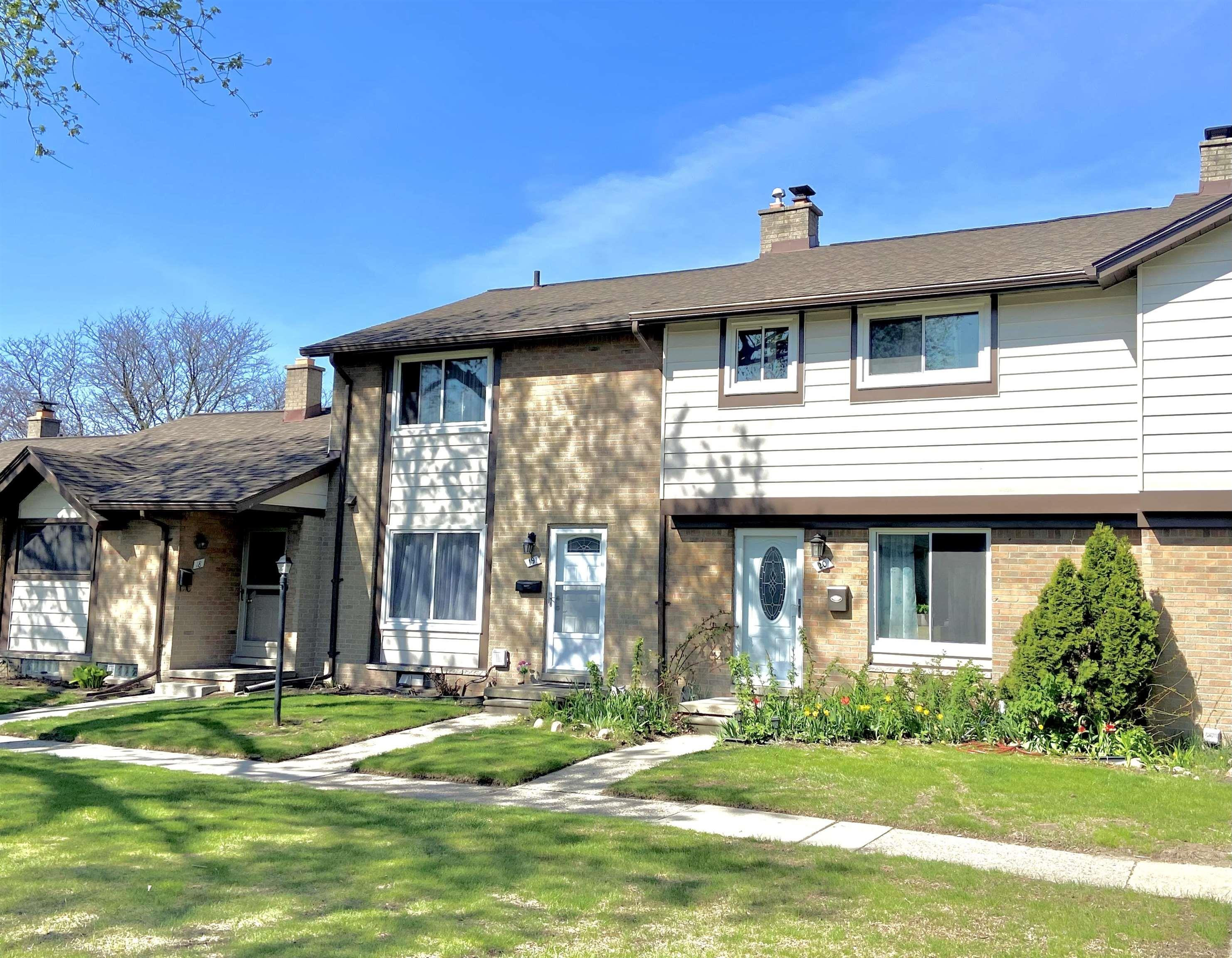 8401 Eighteen Mile Road, # 20, Sterling Heights, MI 48313 — Photo 2