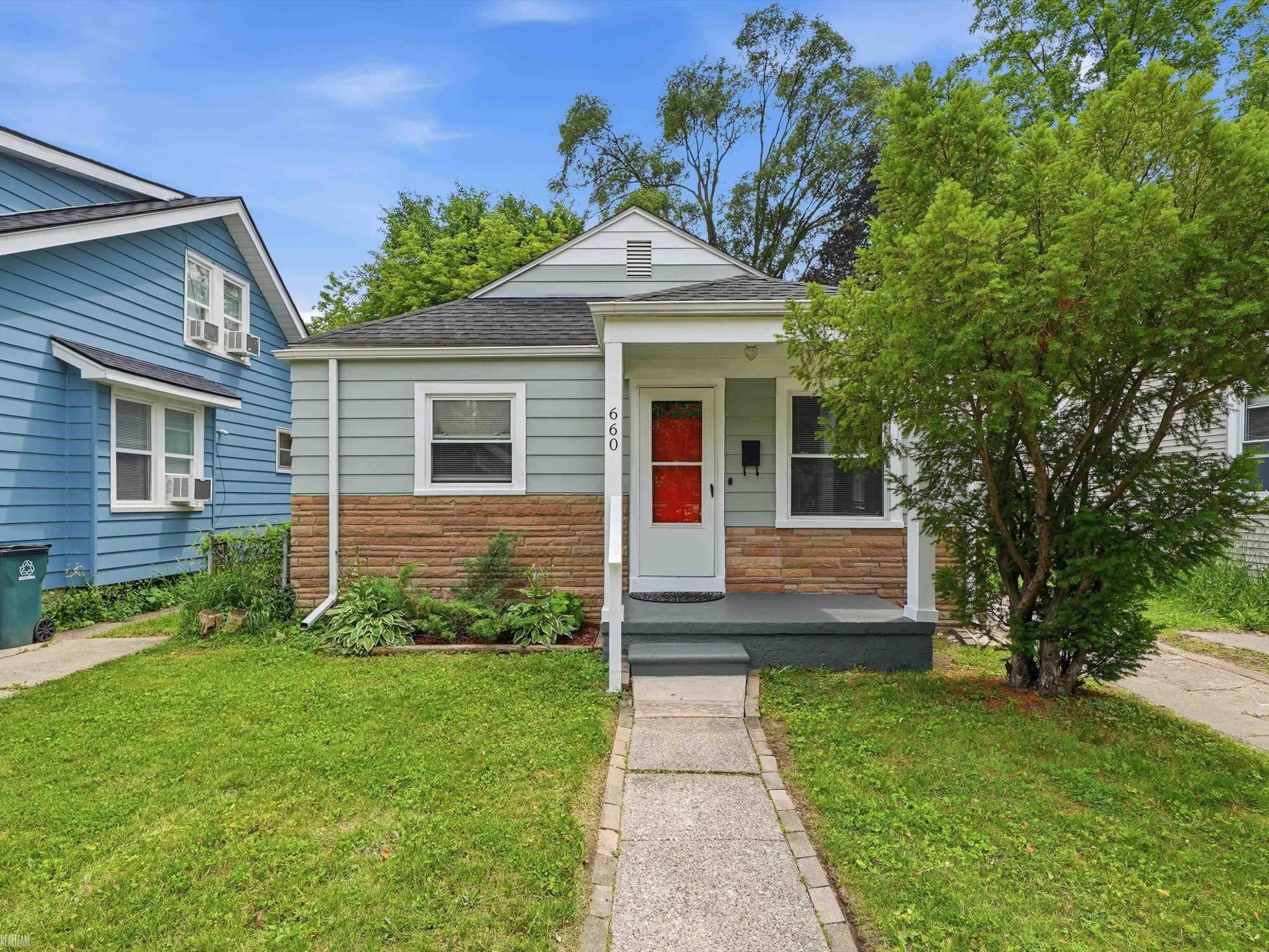660 E Marshall Street, Ferndale, MI 48220 — front exterior