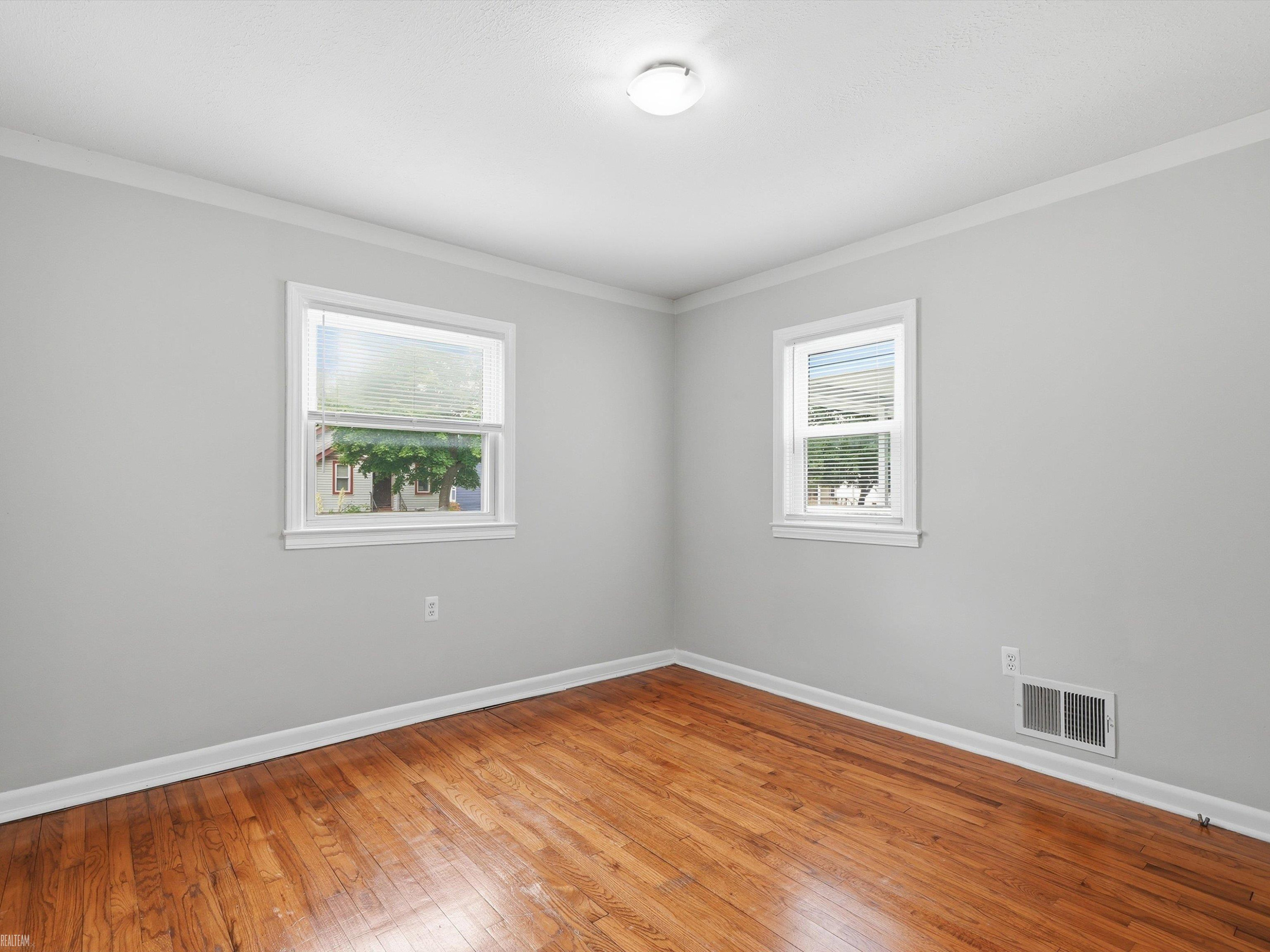 660 E Marshall Street, Ferndale, MI 48220 — Photo 12