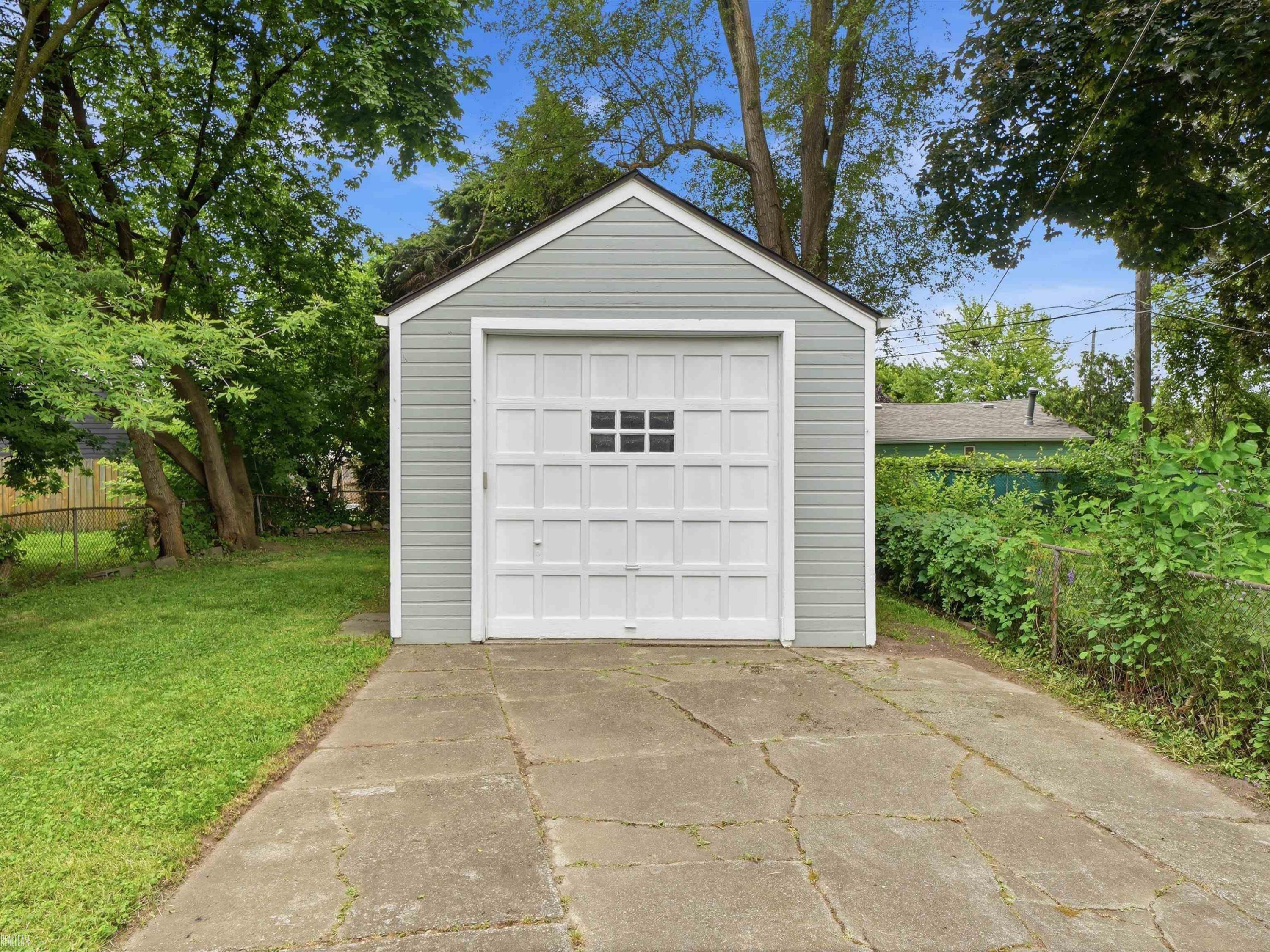 660 E Marshall Street, Ferndale, MI 48220 — Photo 22