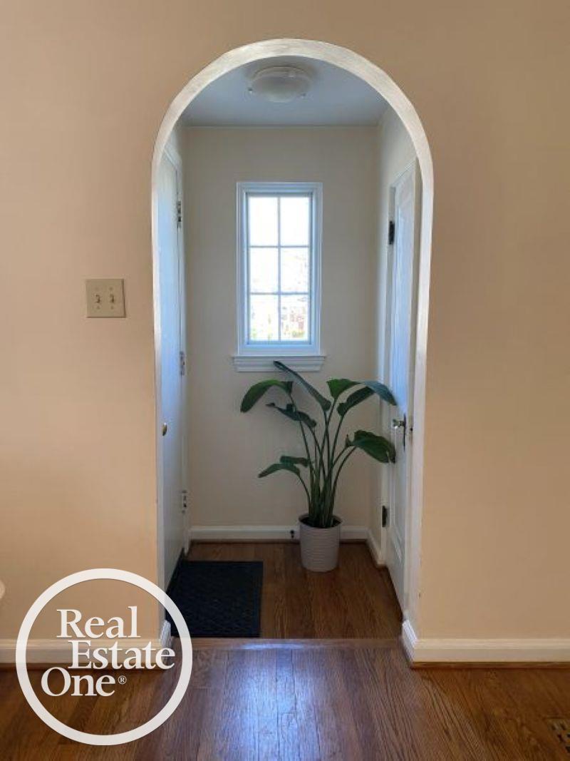 897 Rivard Boulevard, Grosse Pointe, MI 48230 — Photo 18