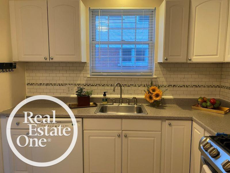897 Rivard Boulevard, Grosse Pointe, MI 48230 — Photo 19