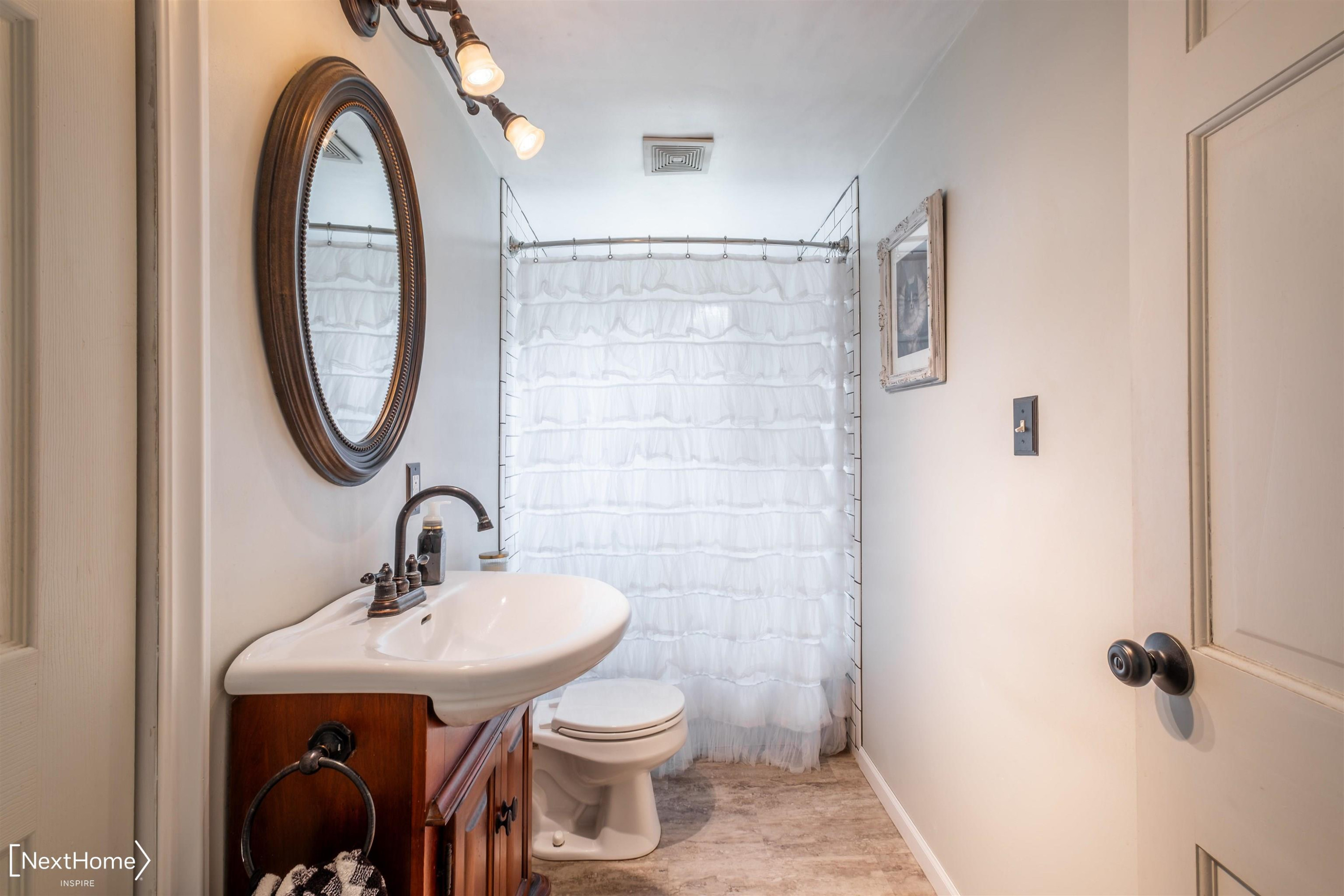 6144 E Atherton Road, Burton, MI 48519 — Photo 12
