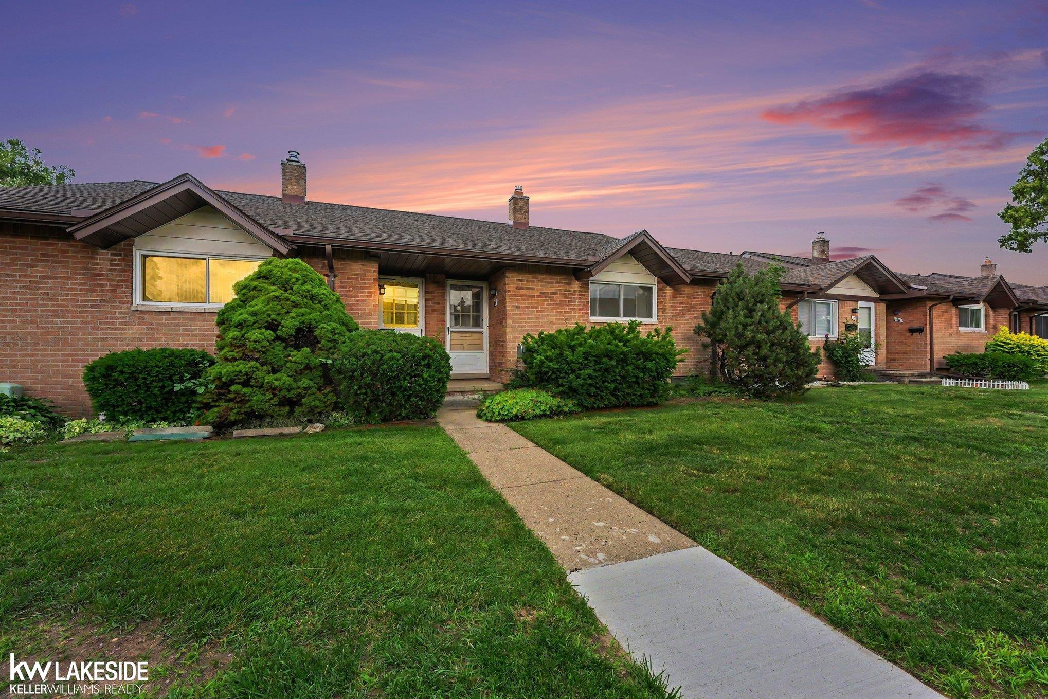 8401 18 Mile Road, 186, Sterling Heights, MI 48313 — front exterior