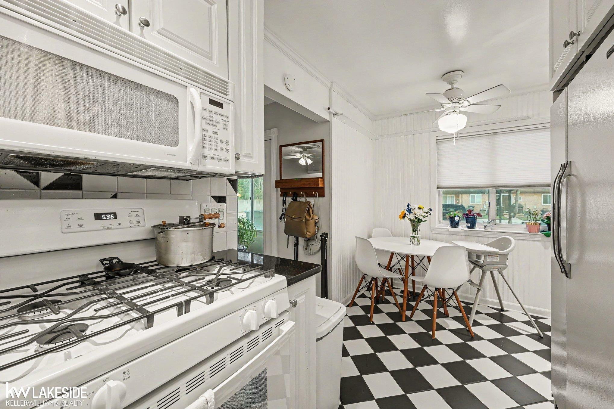 8401 18 Mile Road, 186, Sterling Heights, MI 48313 — Photo 10