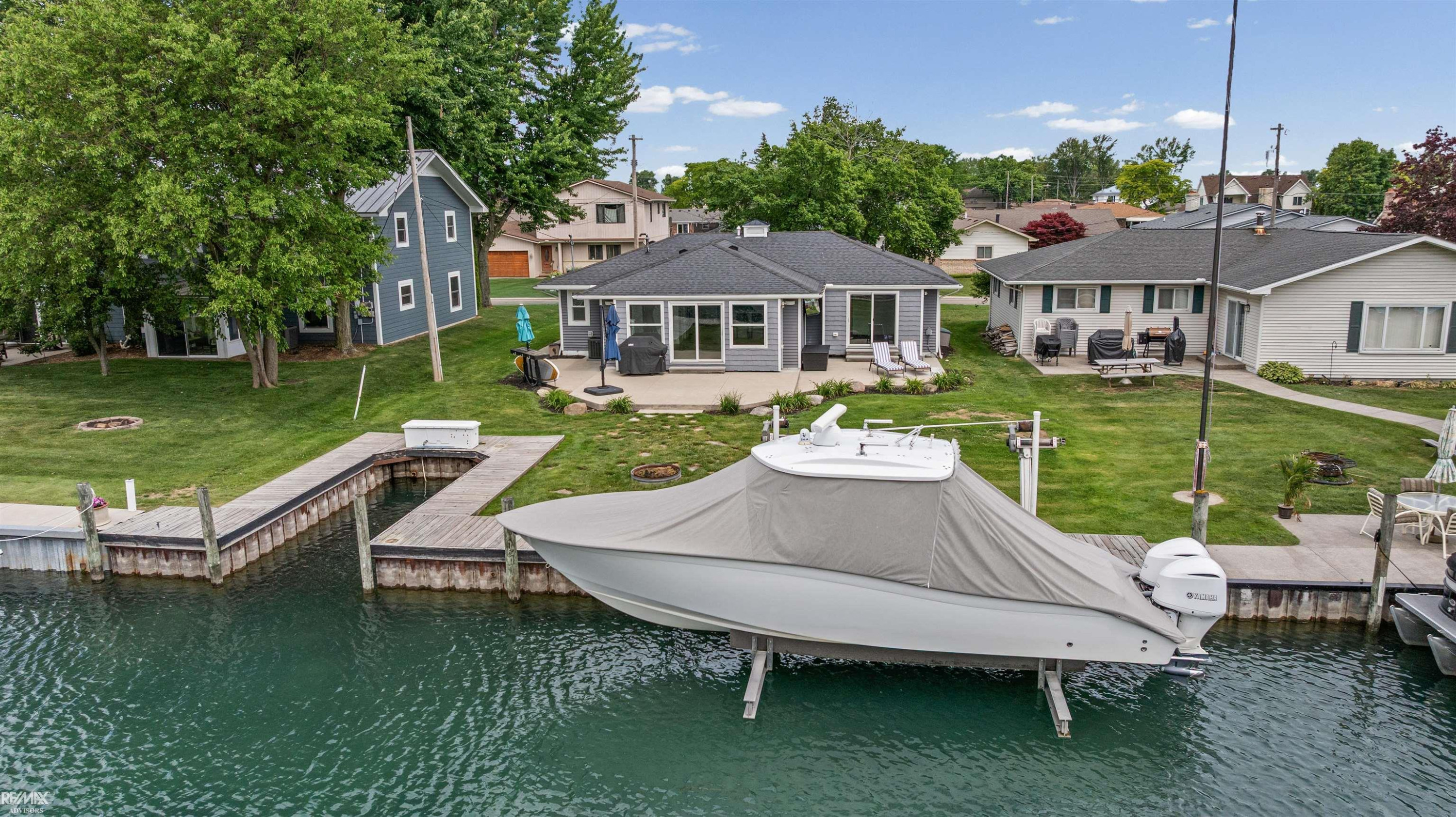 7741 Colony Drive, MI 48001 — Photo 3