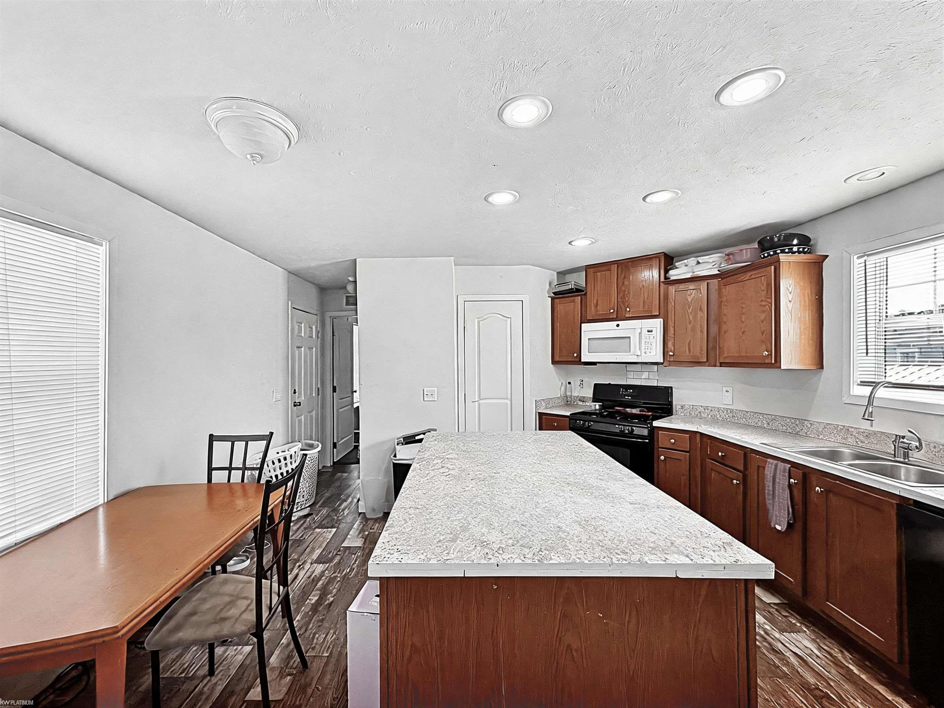 15346 Enchante Drive, Clinton Twp, MI 48038 — Photo 4