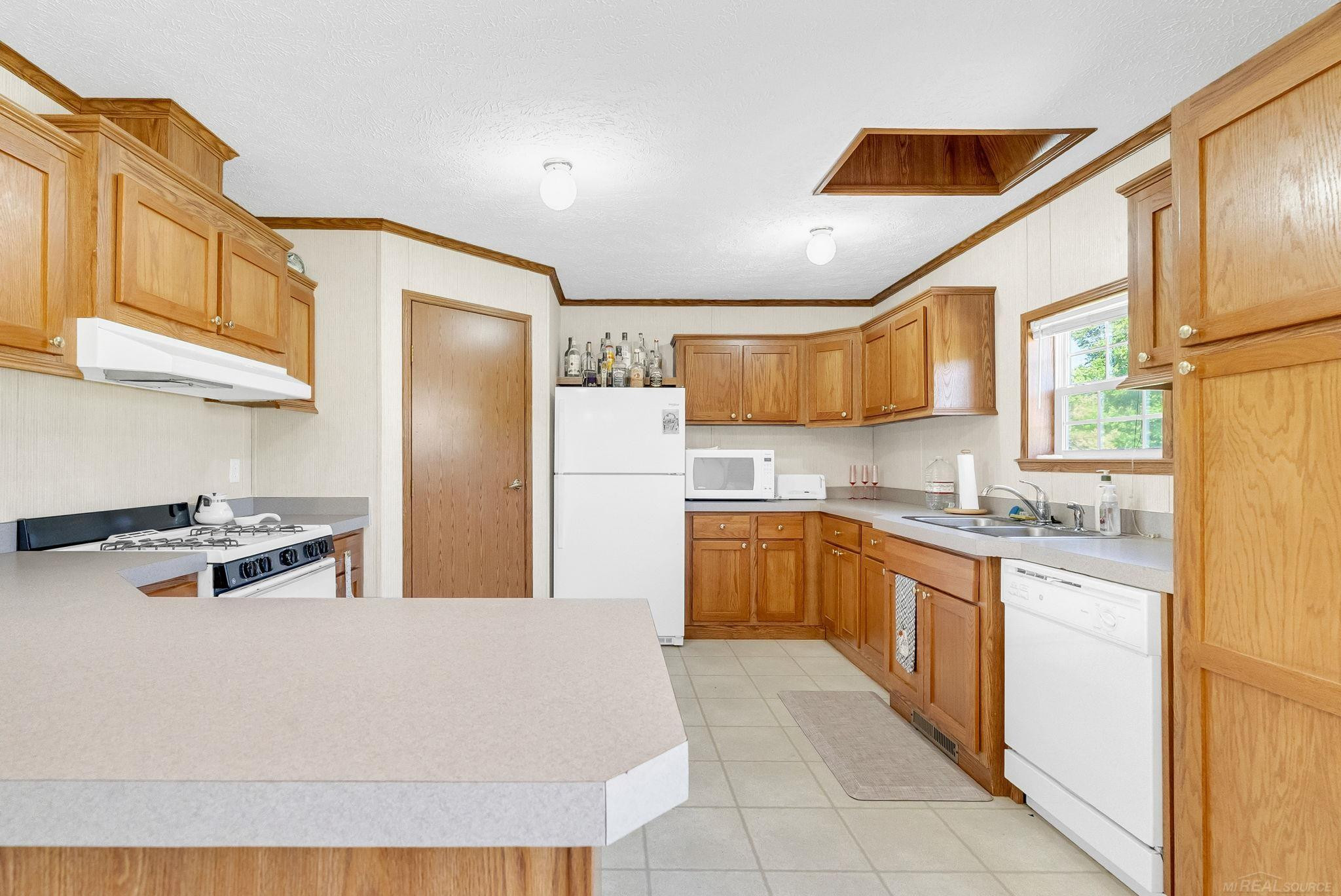 6995 AItken Road, Lexington, MI 48450 — Photo 8
