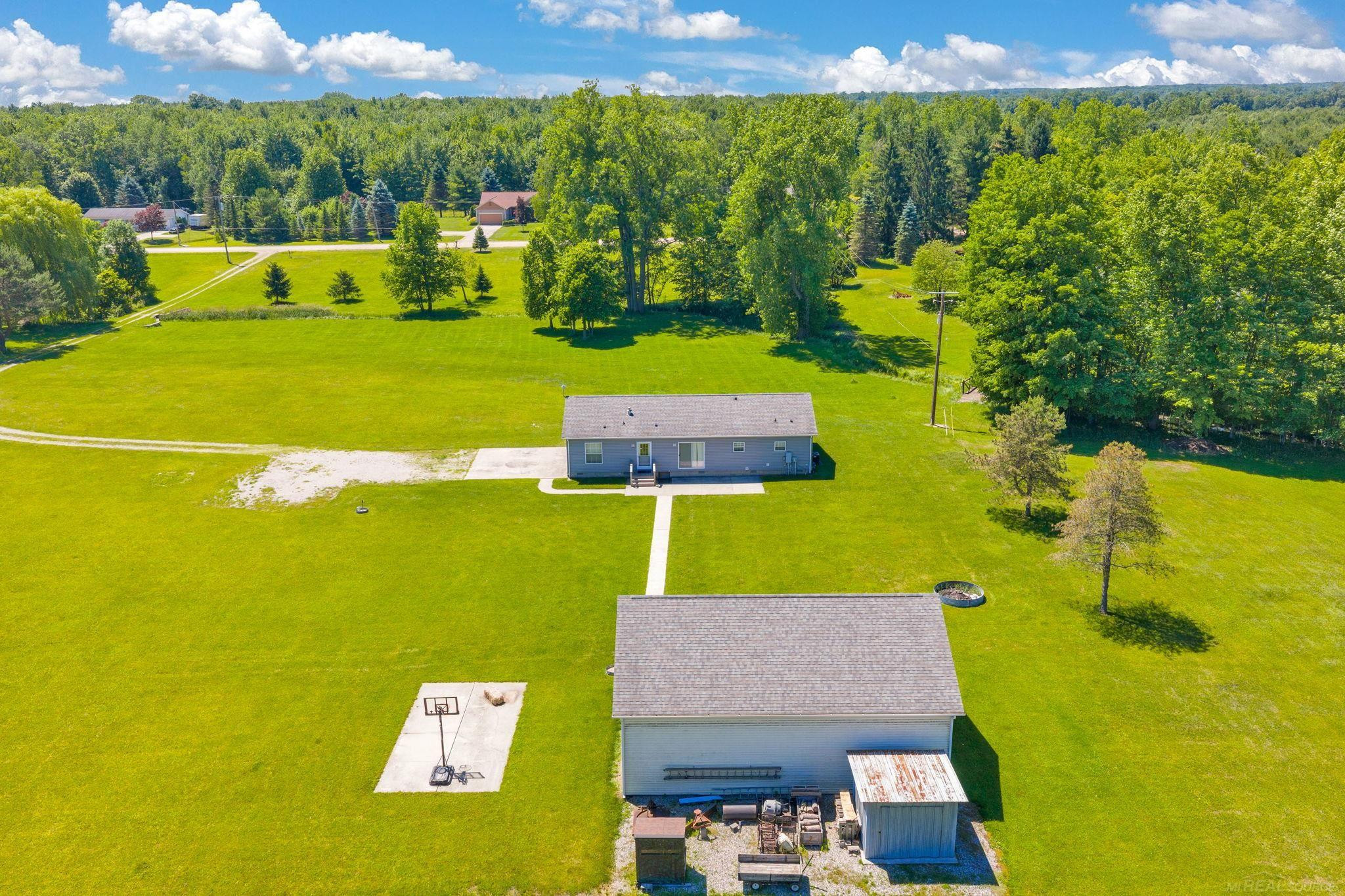 6995 AItken Road, Lexington, MI 48450 — Photo 37