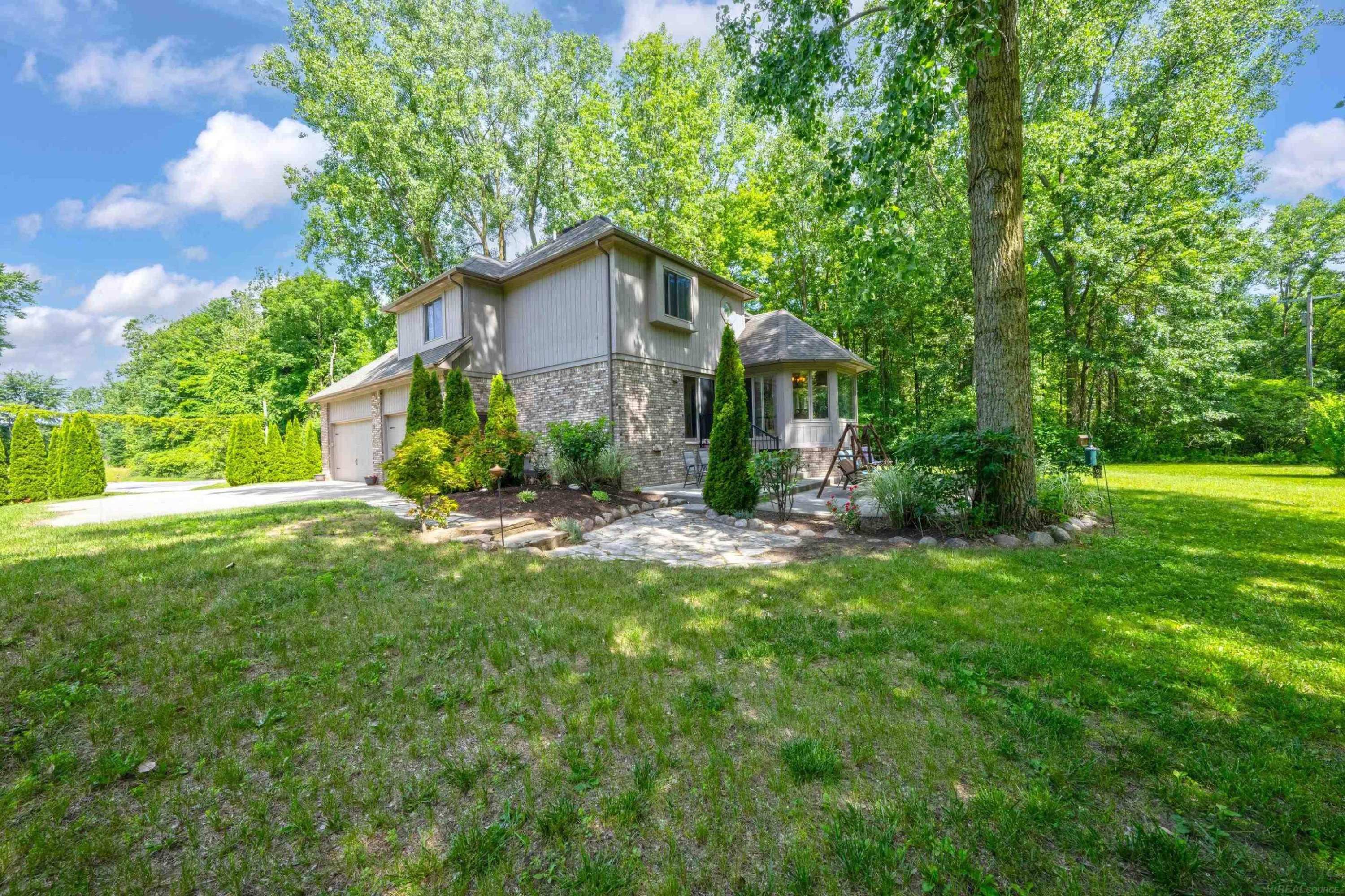 9145 Folkert Road, Algonac, MI 48001 — Photo 7