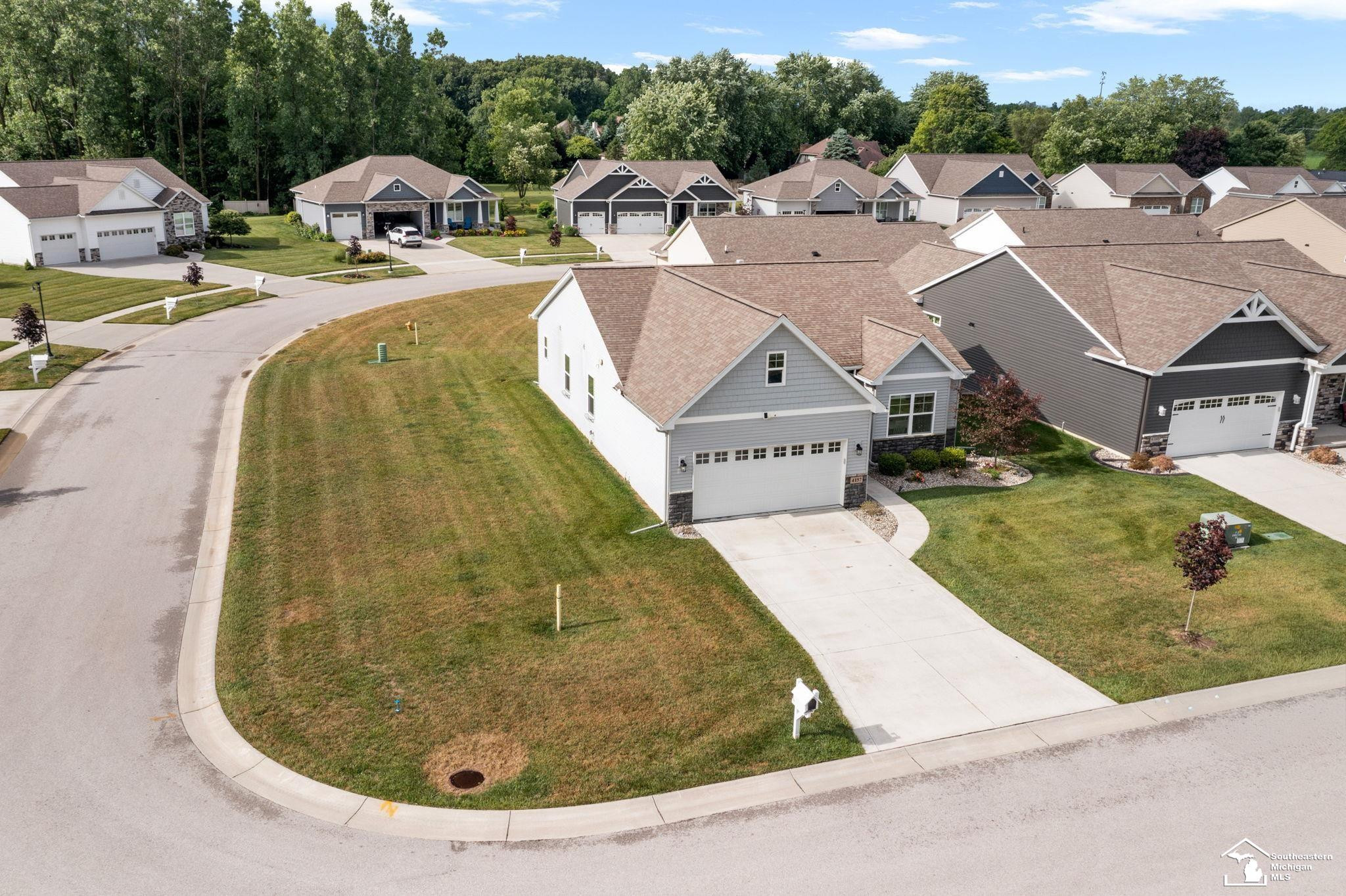 4157 Caitlin Court, Lambertville, MI 48144 — Photo 2