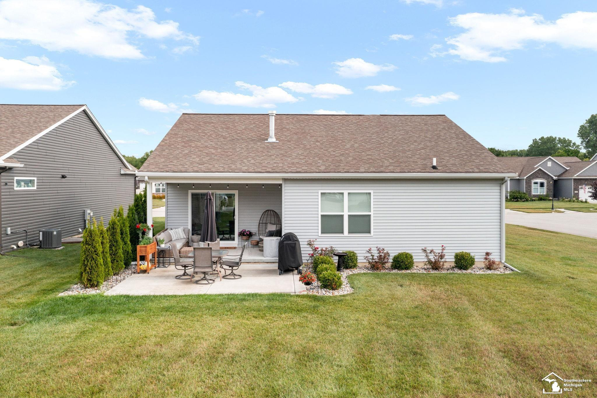 4157 Caitlin Court, Lambertville, MI 48144 — Photo 6