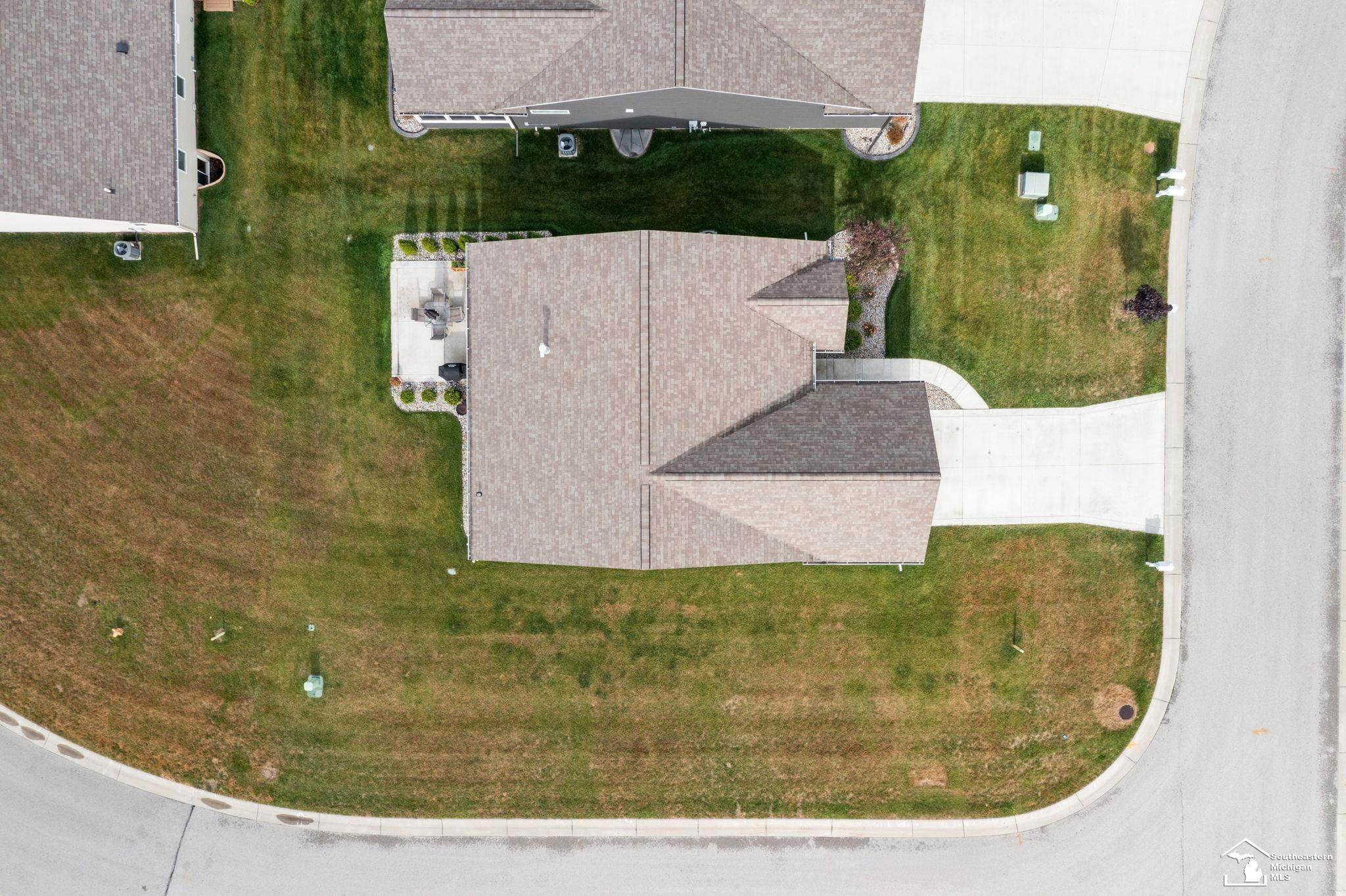 4157 Caitlin Court, Lambertville, MI 48144 — Photo 9