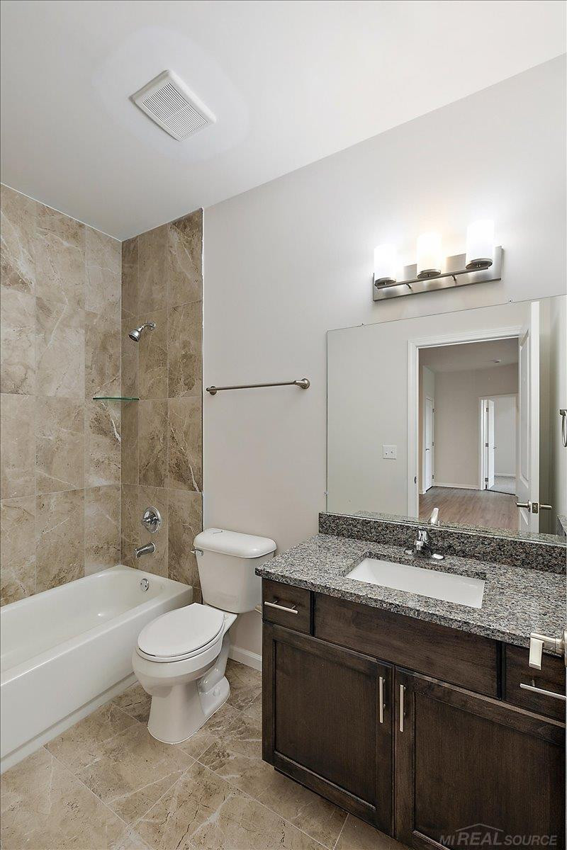 8280 Heywood Circle, Unit 2, Sterling Heights, MI 48312 — Photo 27