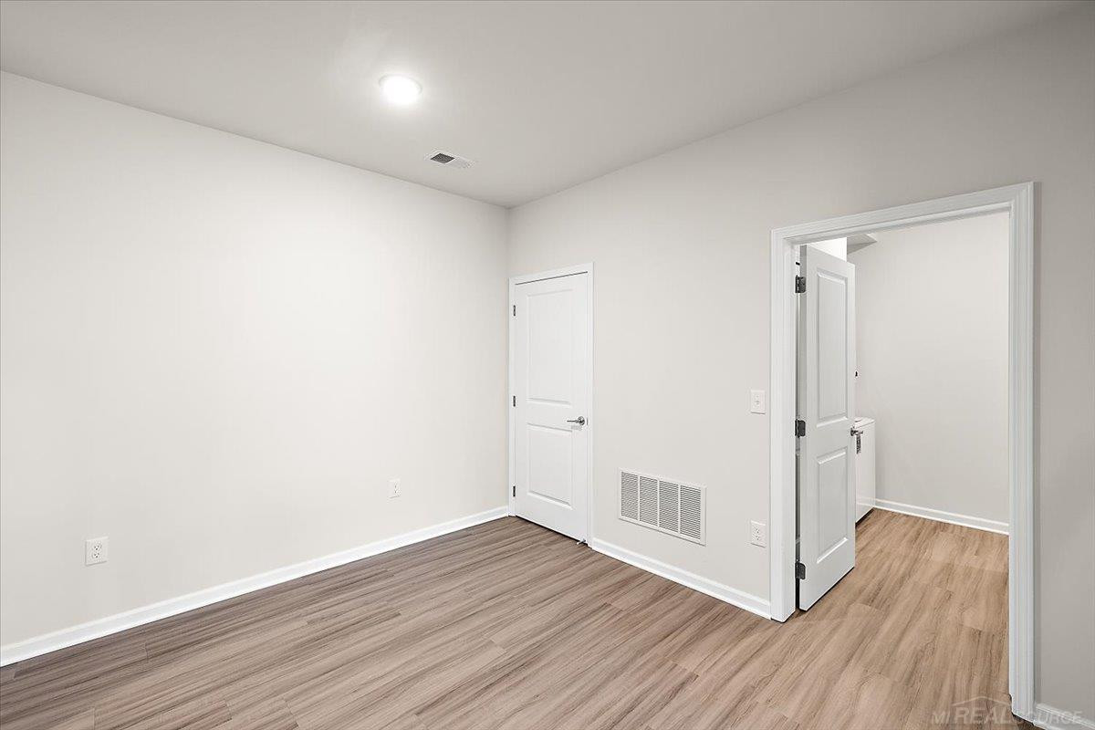 8280 Heywood Circle, Unit 2, Sterling Heights, MI 48312 — Photo 29