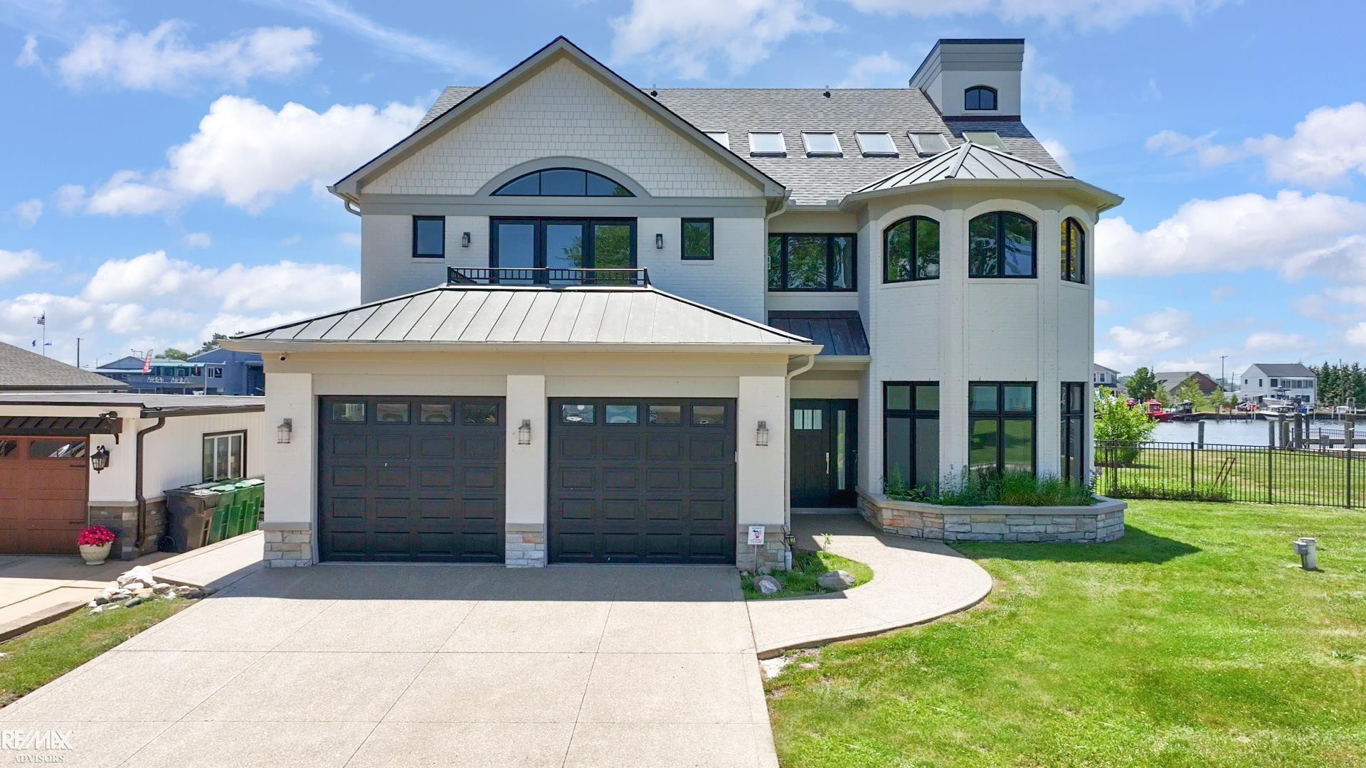 32824 N River Road, MI