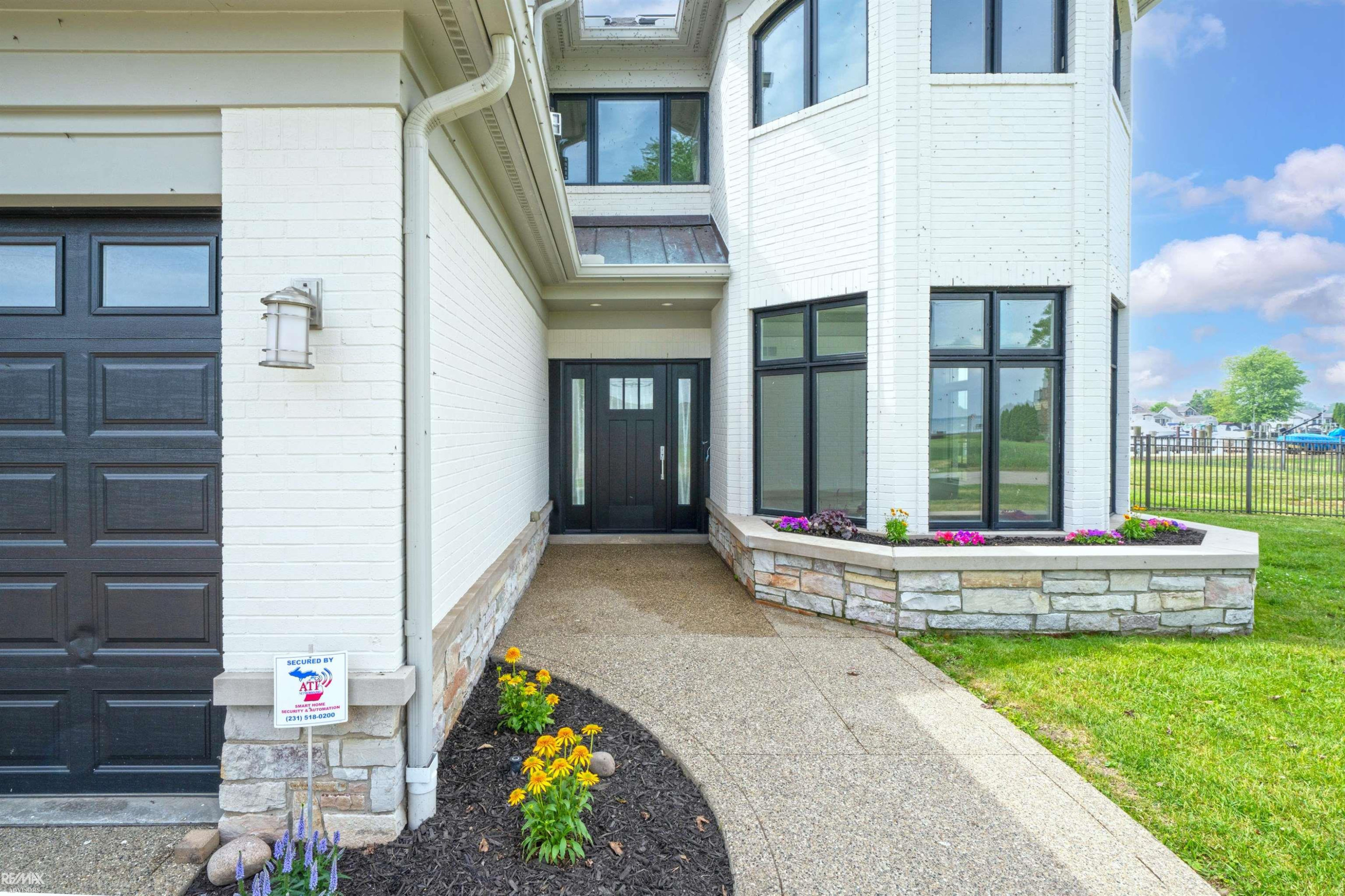 32824 N River Road, MI — Photo 4