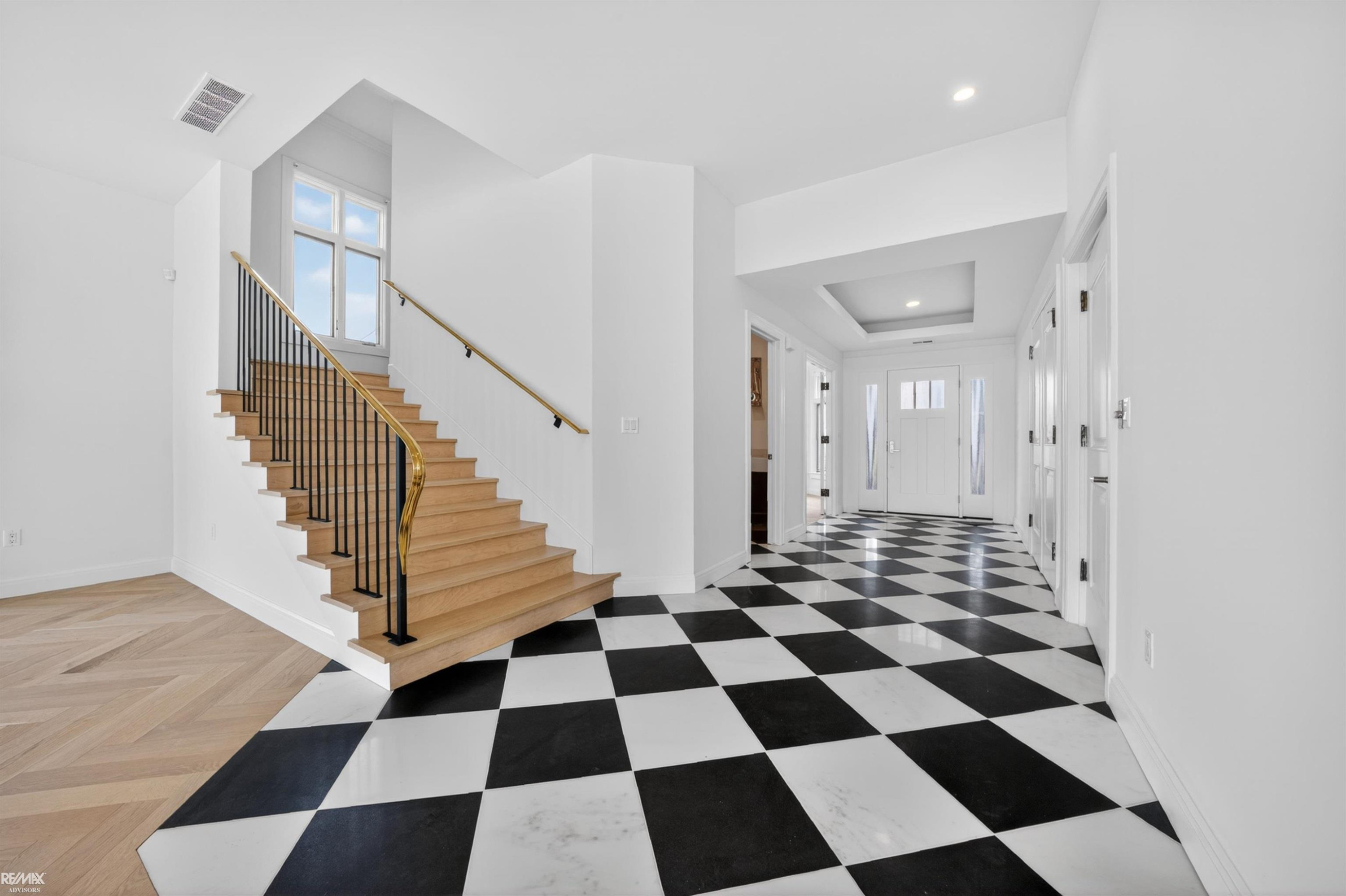 32824 N River Road, MI — Photo 31