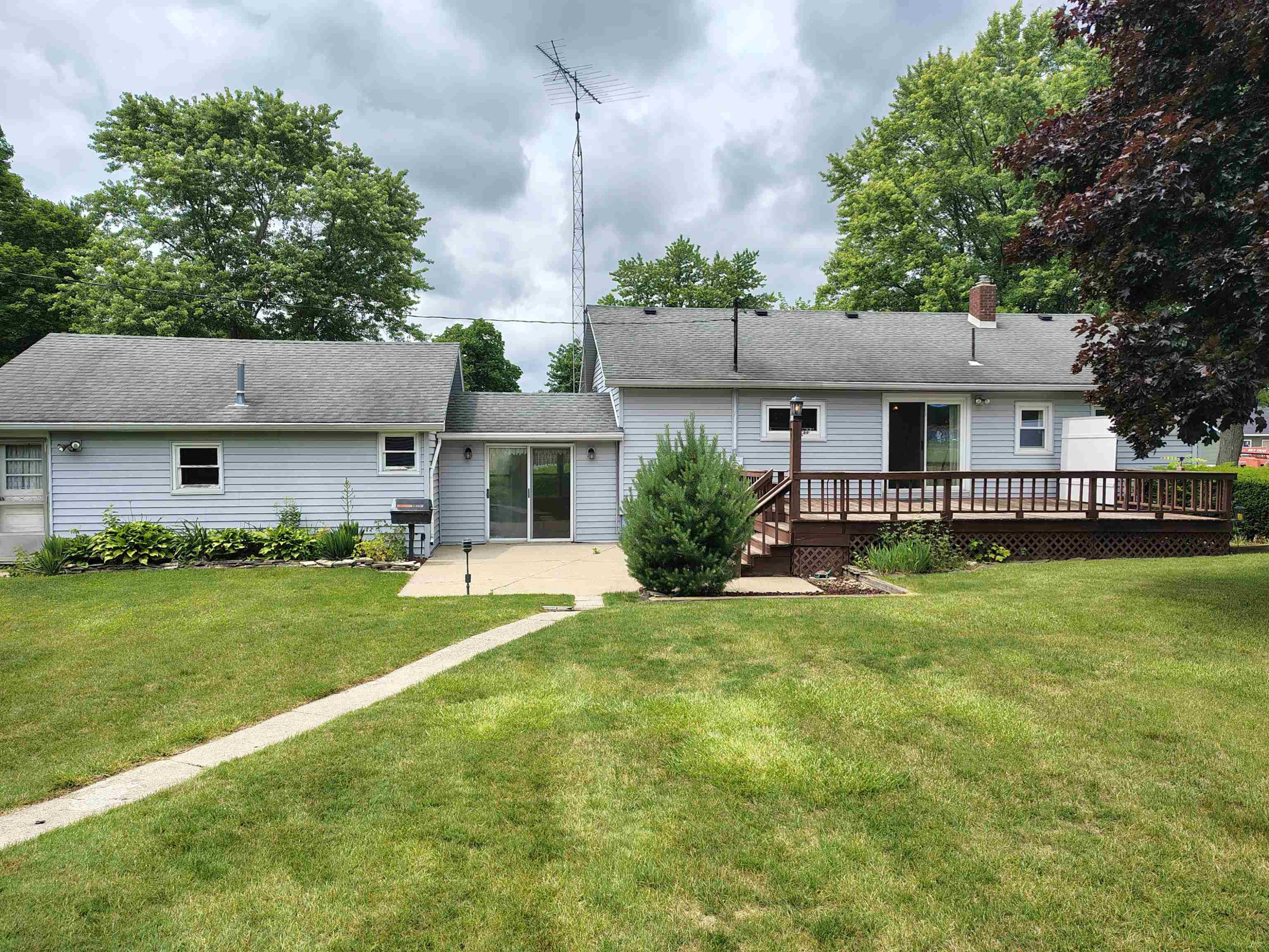 905 Dexter Drive, MI 48449 — Photo 3
