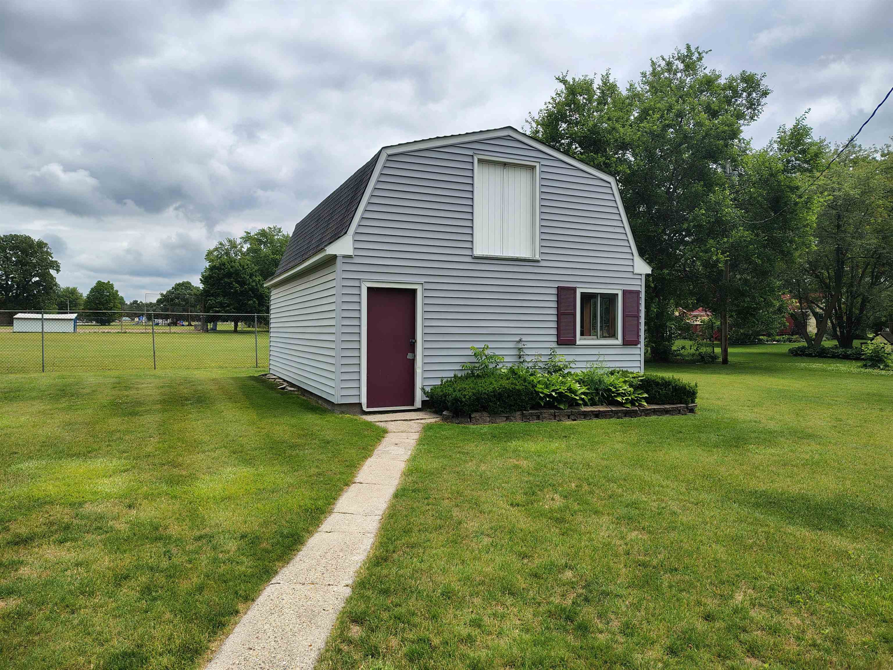 905 Dexter Drive, MI 48449 — Photo 7