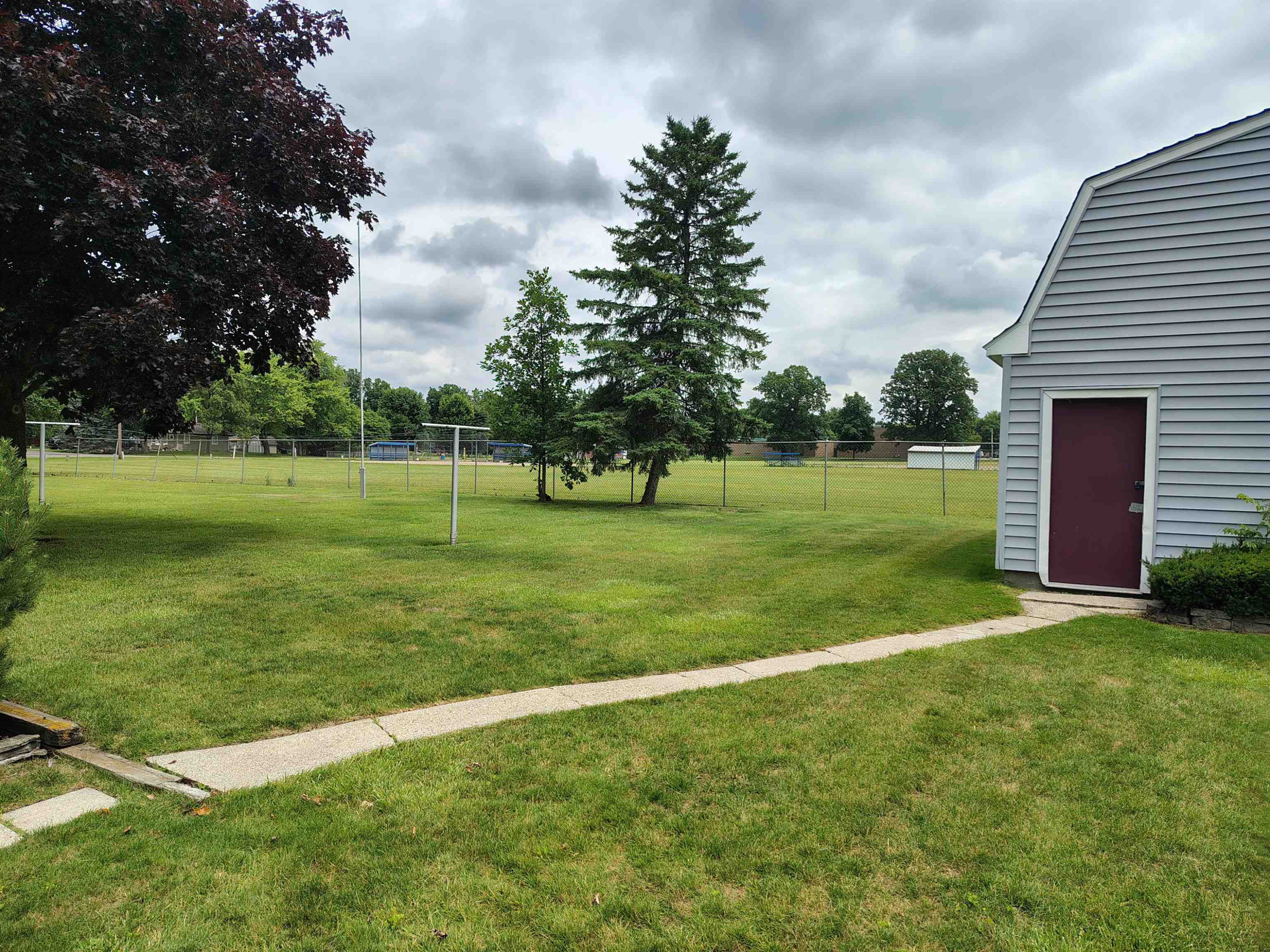 905 Dexter Drive, MI 48449 — Photo 9
