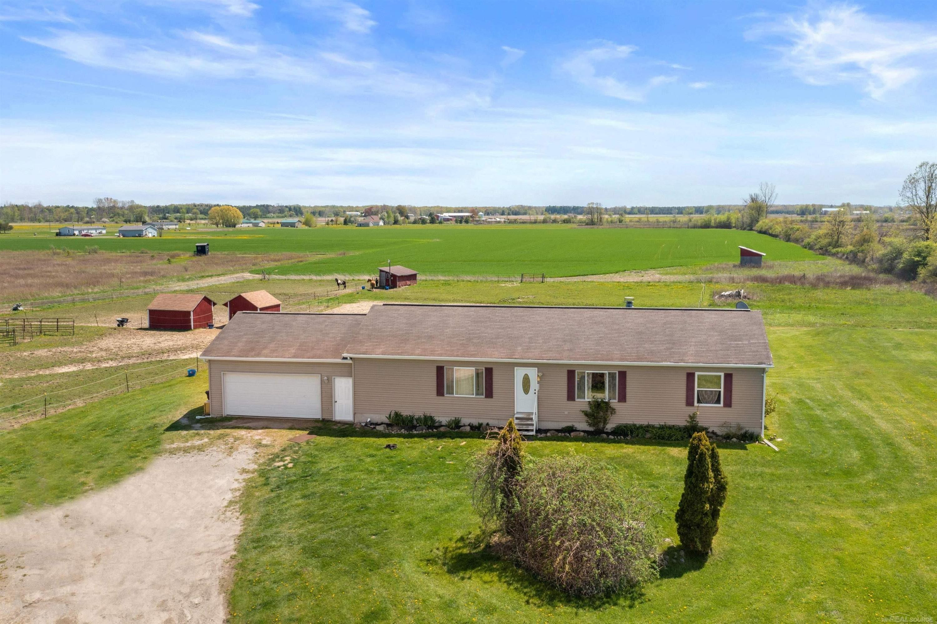 7613 Fisher Road, Avoca, MI 48006 — Photo 4