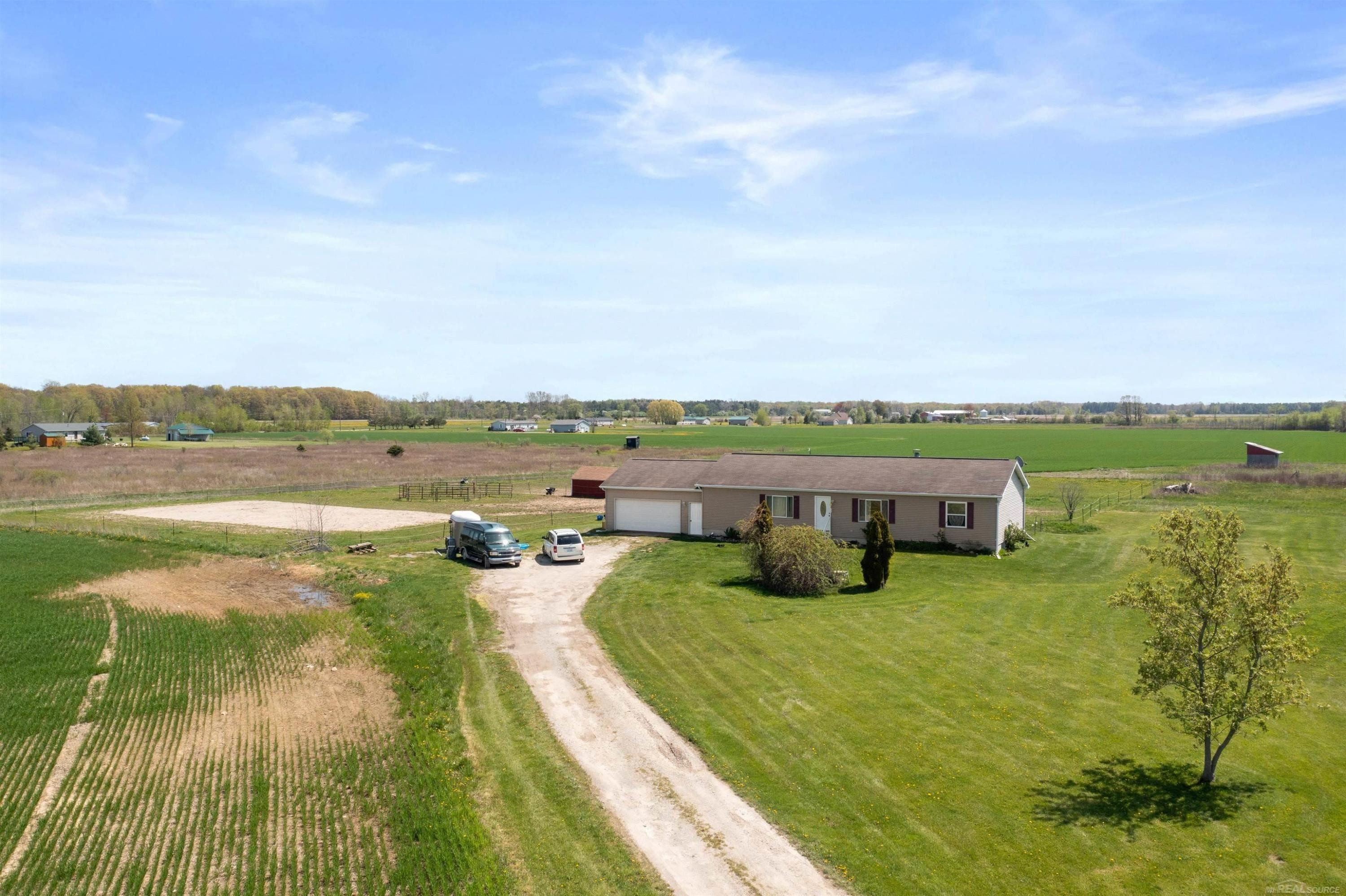 7613 Fisher Road, Avoca, MI 48006 — Photo 6