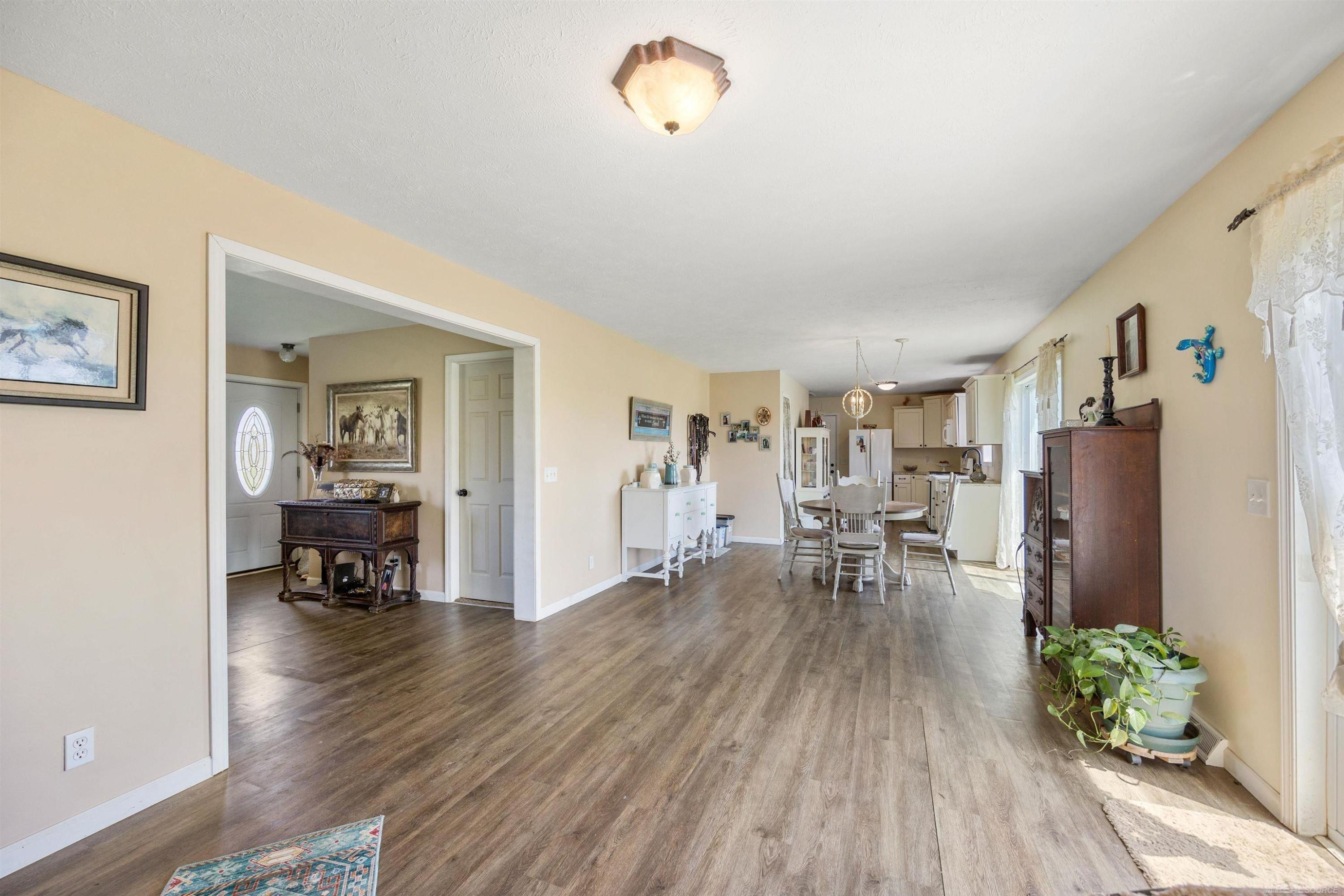 7613 Fisher Road, Avoca, MI 48006 — Photo 15