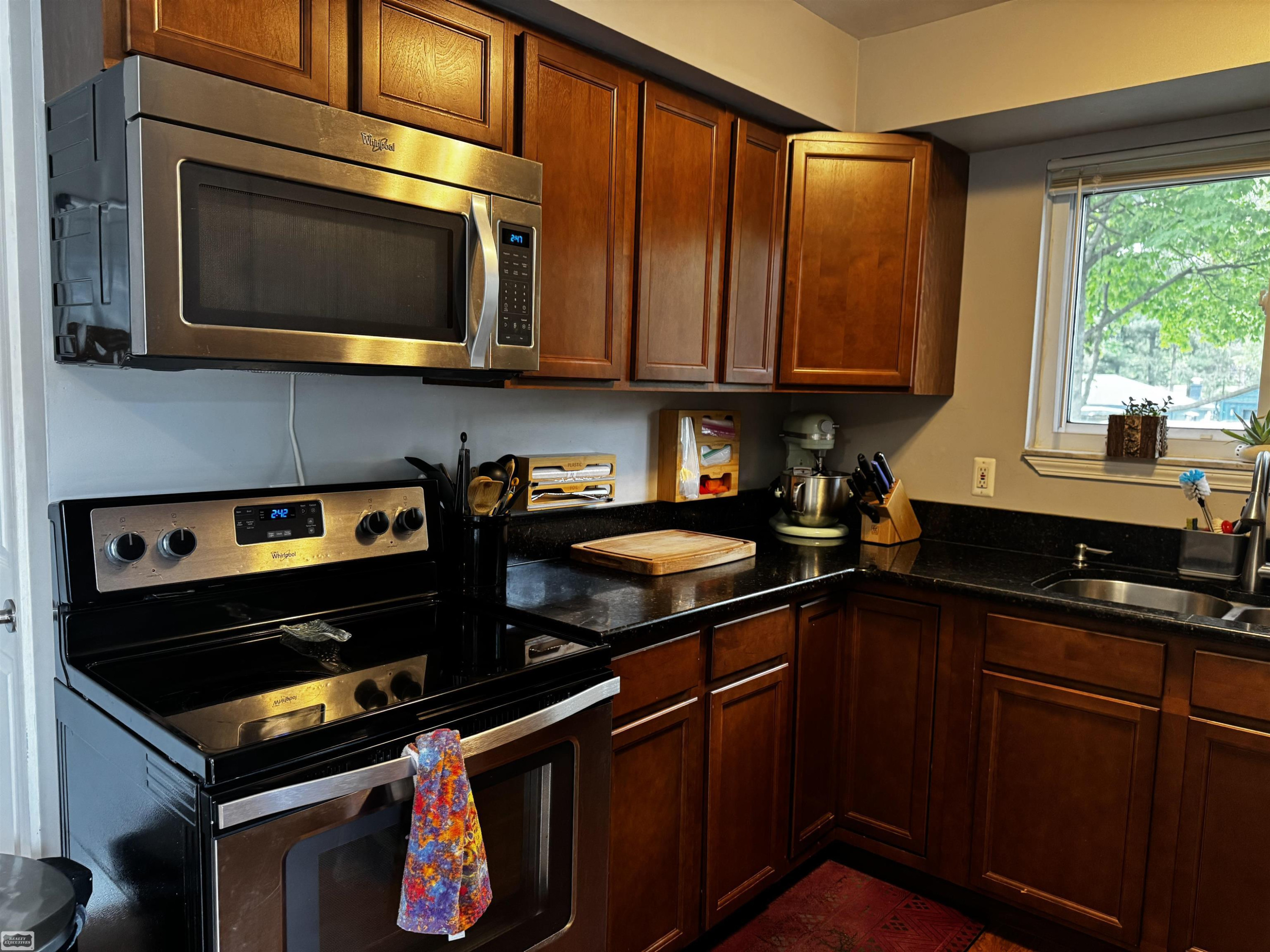 47473 Greenview Road, Utica, MI 48317 — Photo 9