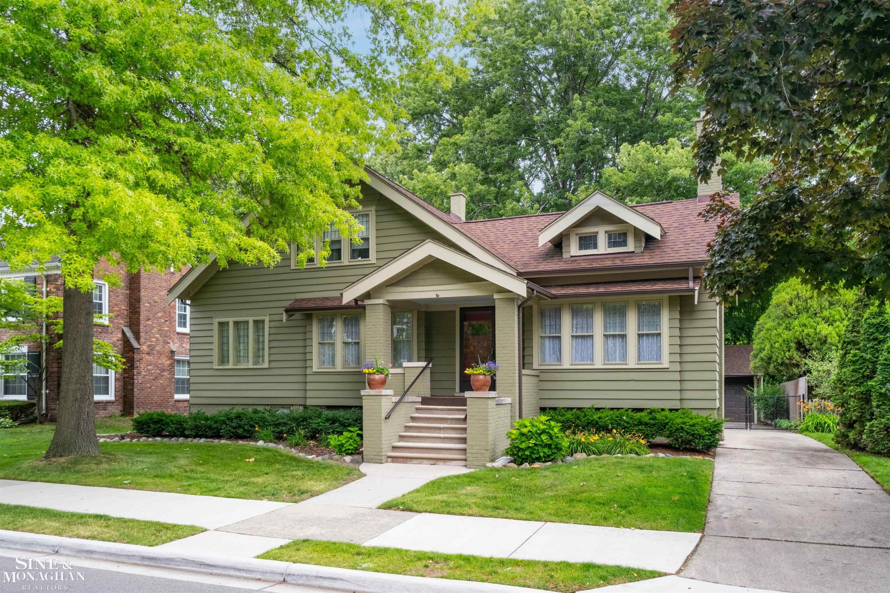 794 LORAINE Street, Grosse Pointe, MI 48230 — front exterior