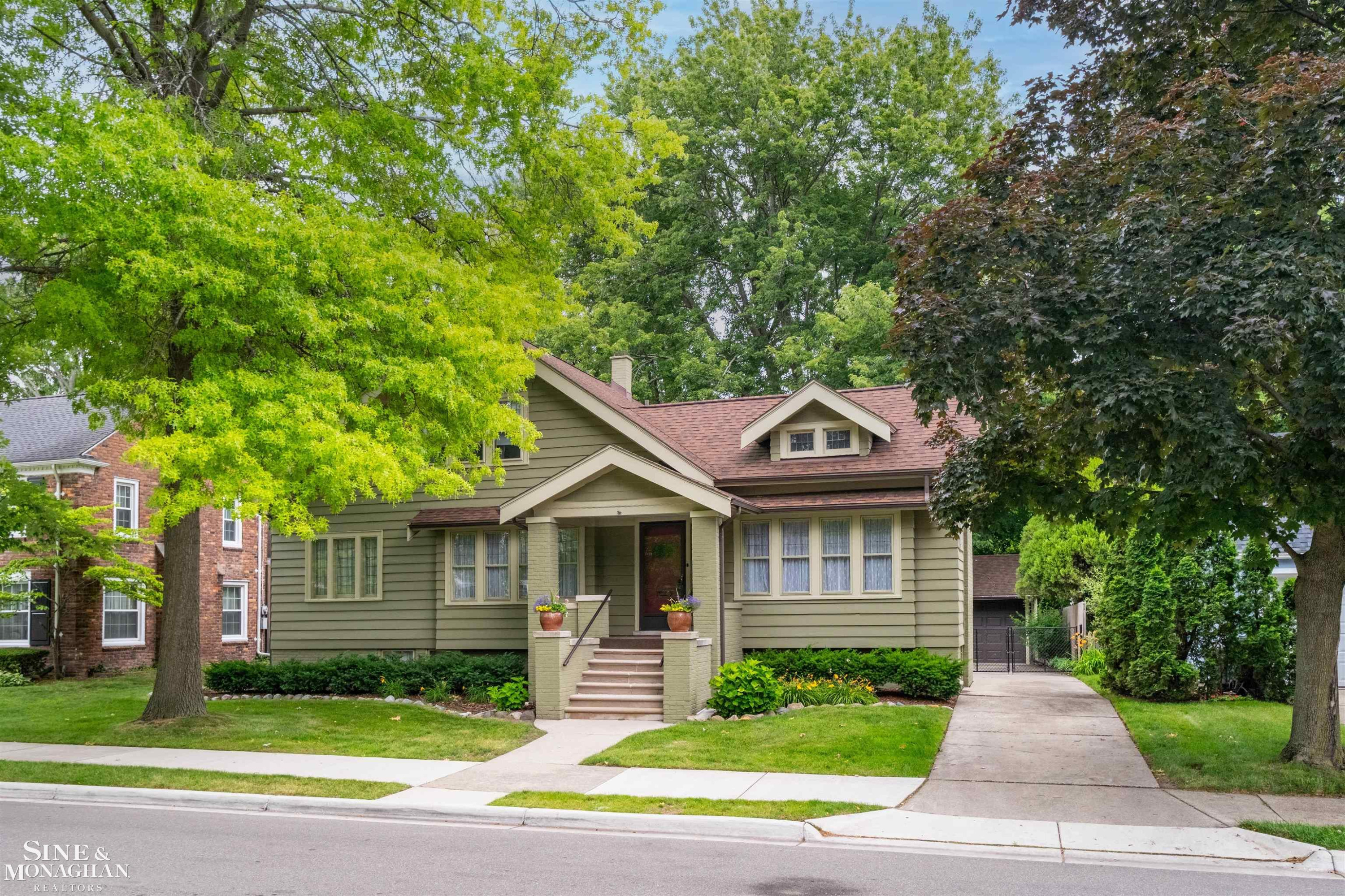 794 LORAINE Street, Grosse Pointe, MI 48230 — Photo 2