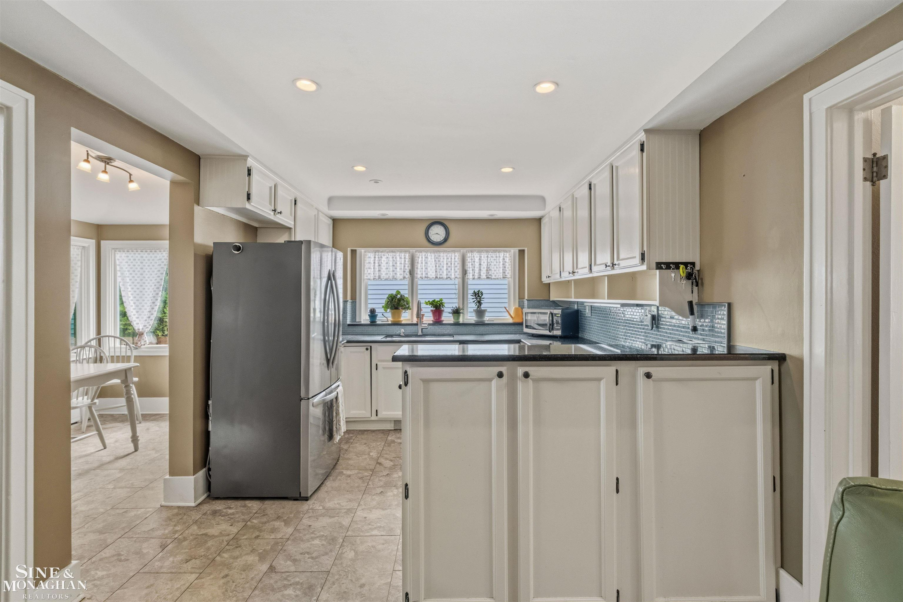 794 LORAINE Street, Grosse Pointe, MI 48230 — Photo 22