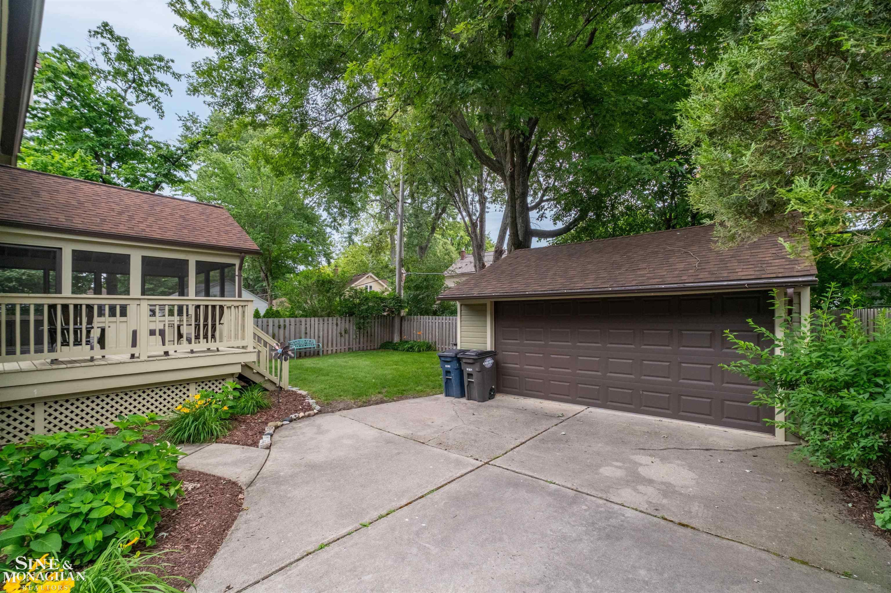 794 LORAINE Street, Grosse Pointe, MI 48230 — Photo 54