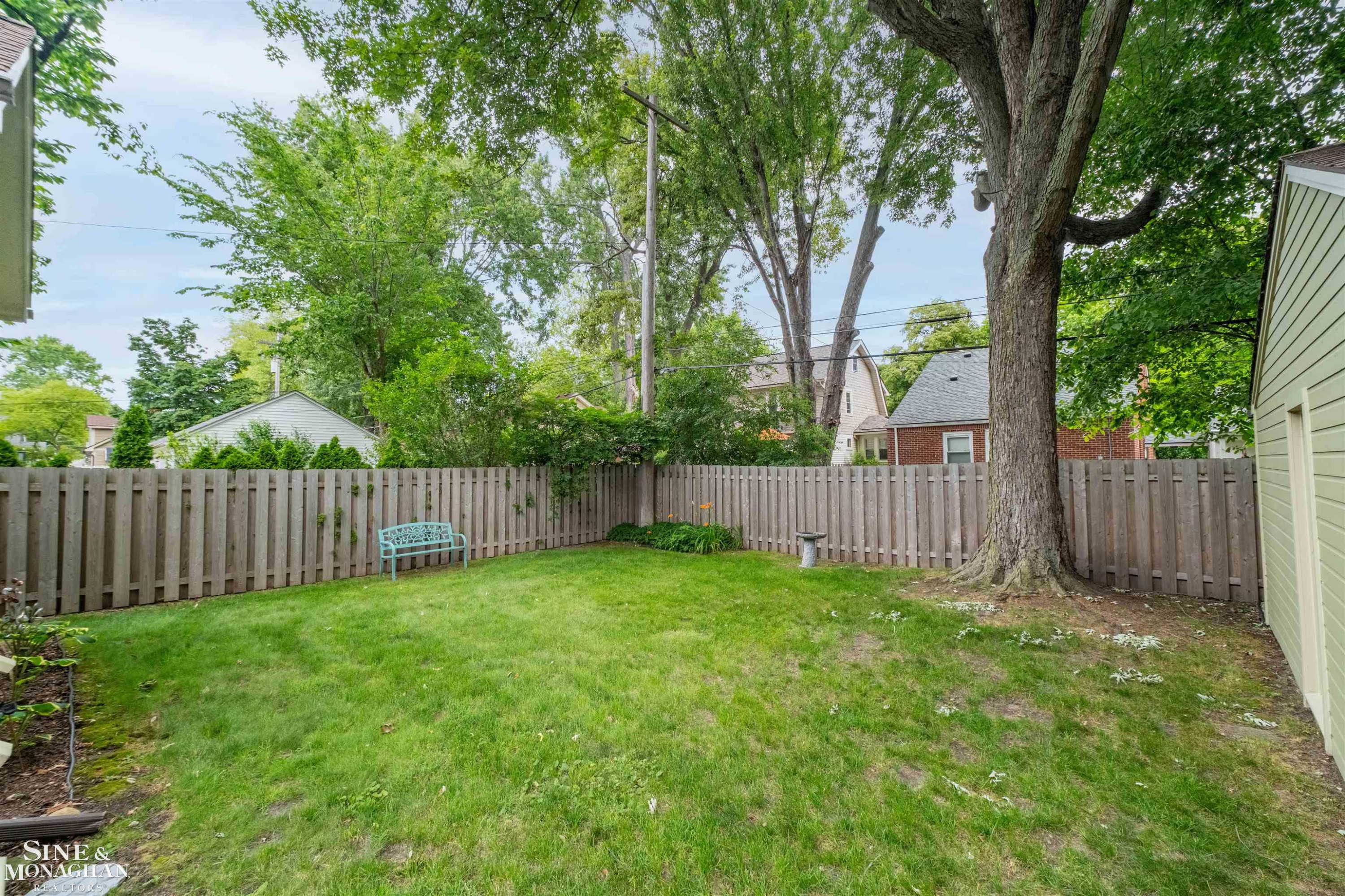 794 LORAINE Street, Grosse Pointe, MI 48230 — Photo 55
