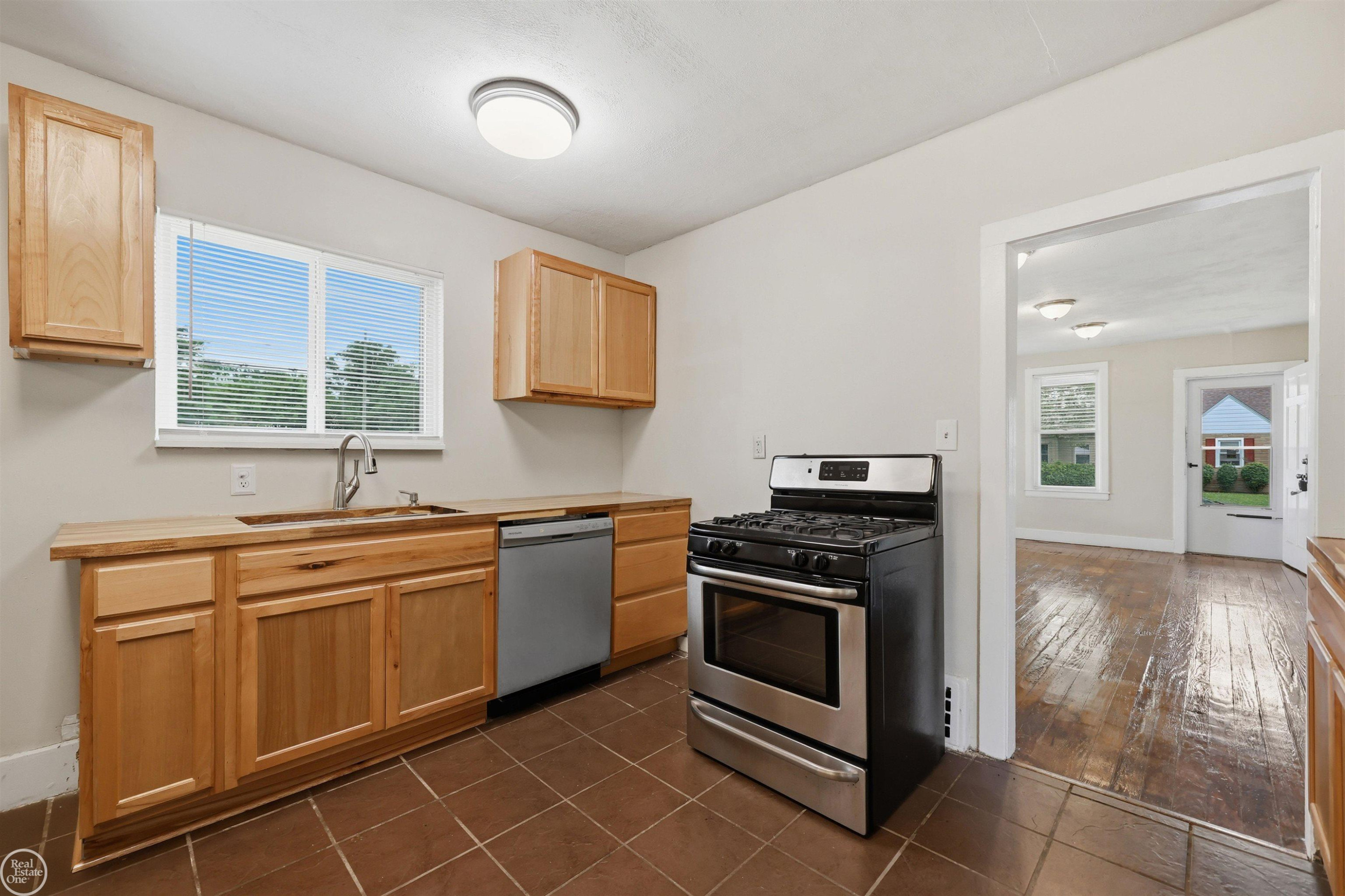 434 Camden Street, Ferndale, MI 48220 — Photo 12