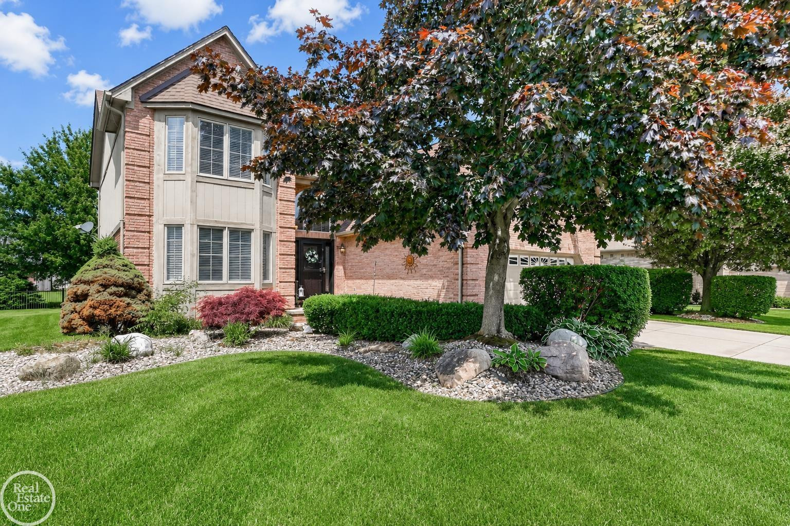 20415 Balmoral Drive, Macomb, MI 48044