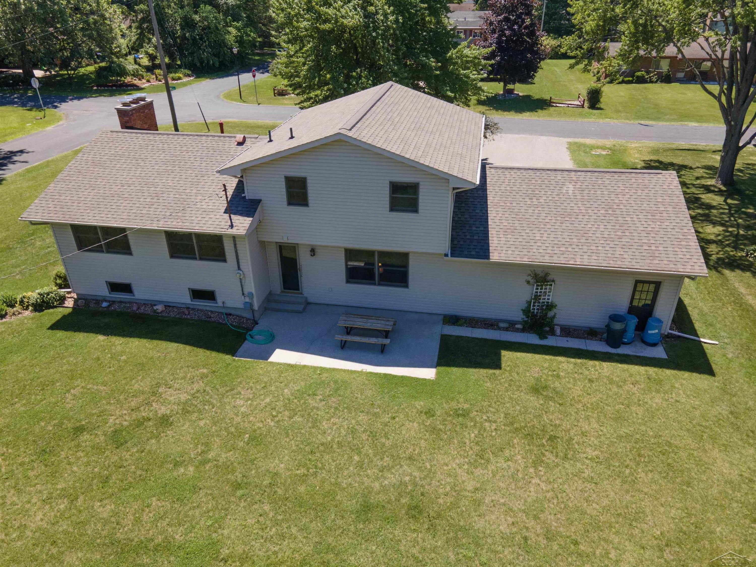5542 Barberry Lane, Saginaw, MI 48603 — Photo 44