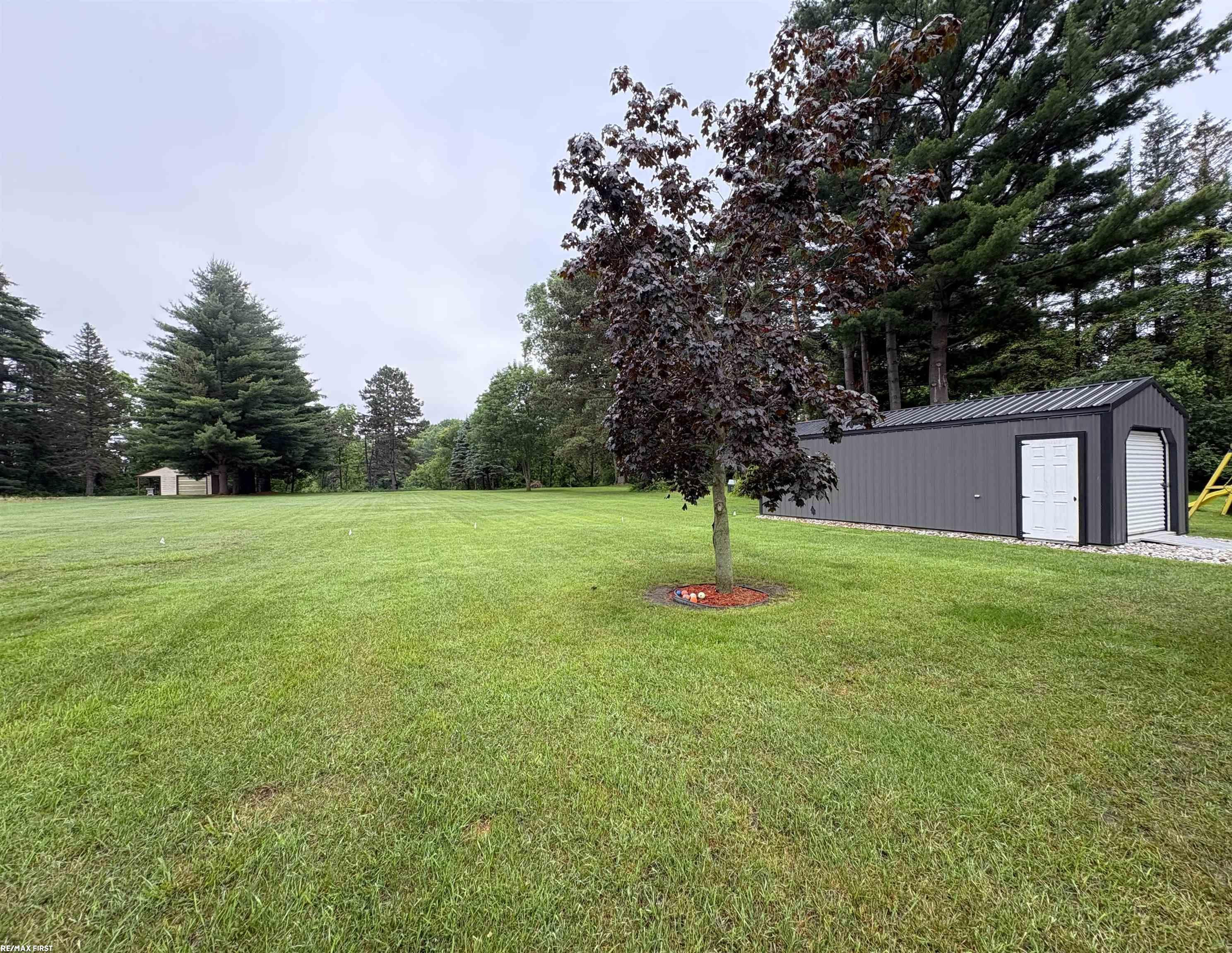 2835 W Water Street, Port Huron, MI 48060 — Photo 15