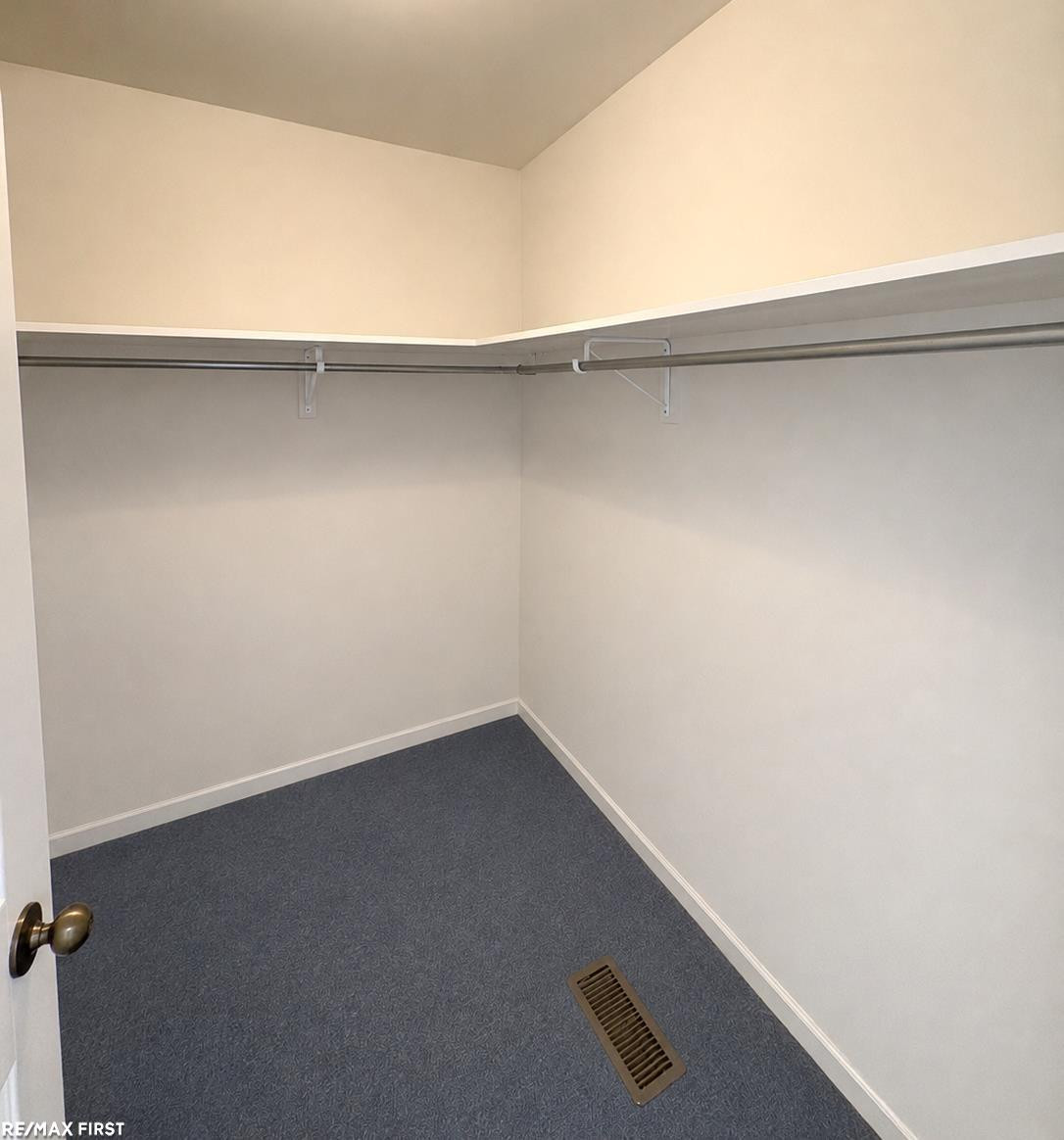 2835 W Water Street, Port Huron, MI 48060 — Photo 35