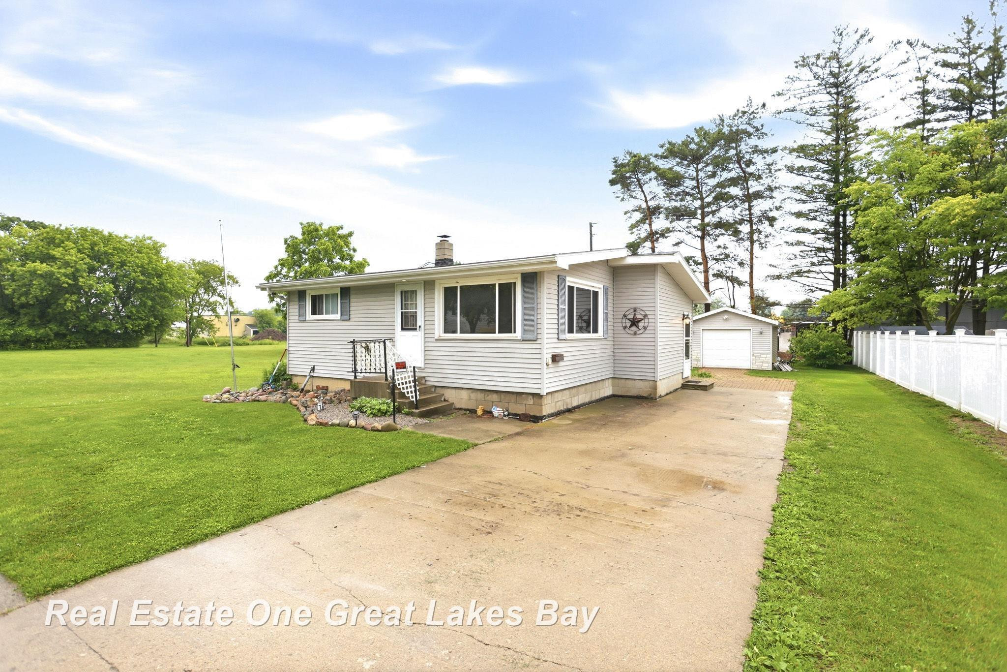 335 N Silver Street, Bad Axe, MI 48413