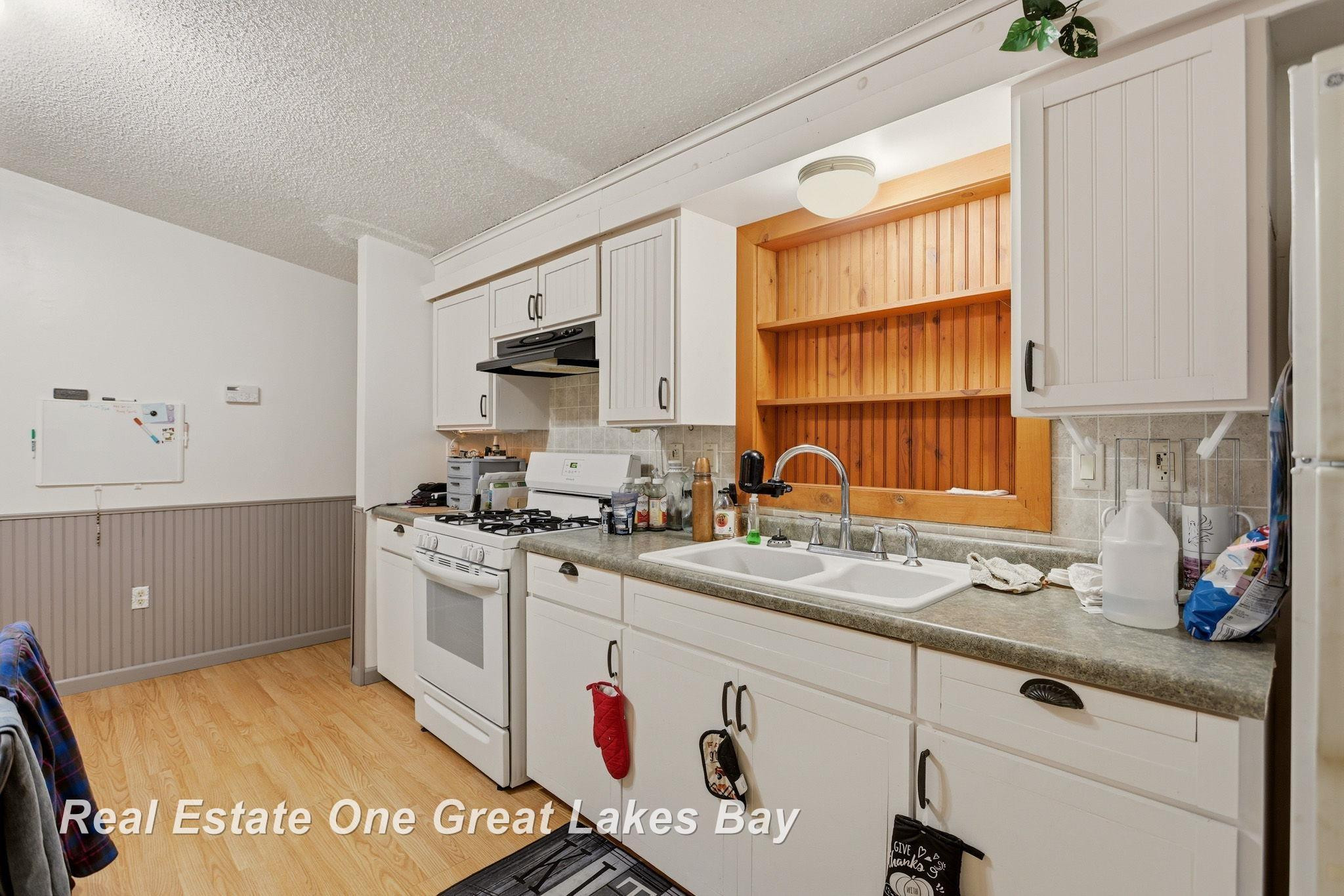 335 N Silver Street, Bad Axe, MI 48413 — Photo 15